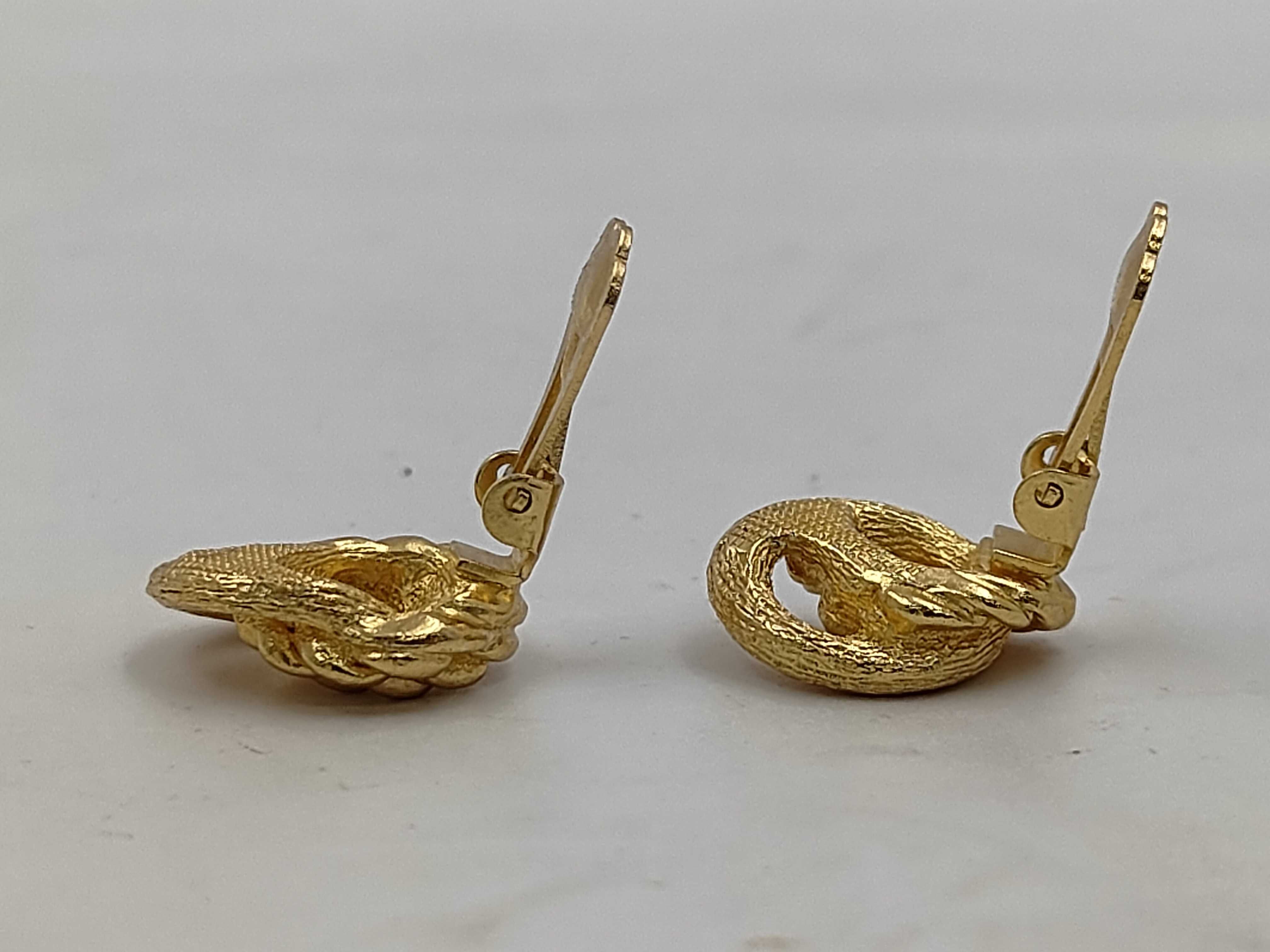 earrings — view 4