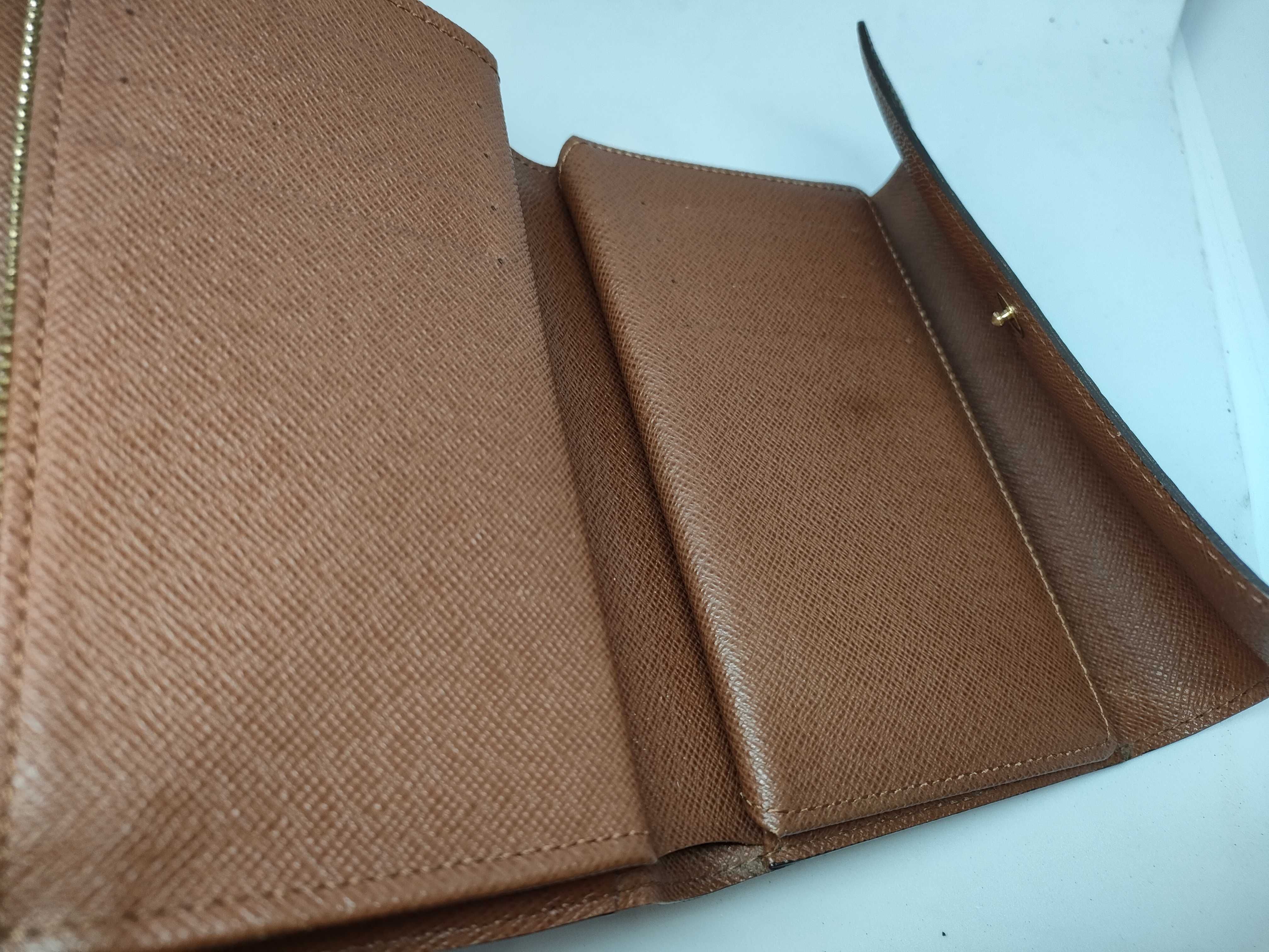 Monogram Louis Vuitton Monogram Tri-fold Wallet — view 6