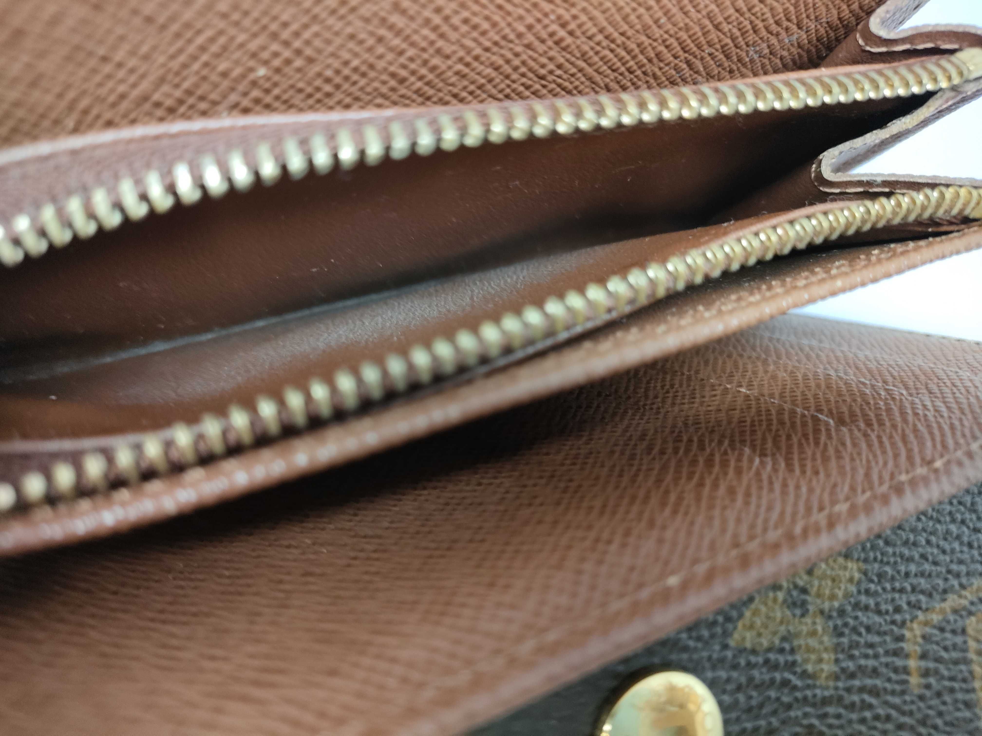 Monogram Louis Vuitton Monogram Tri-fold Wallet — view 10