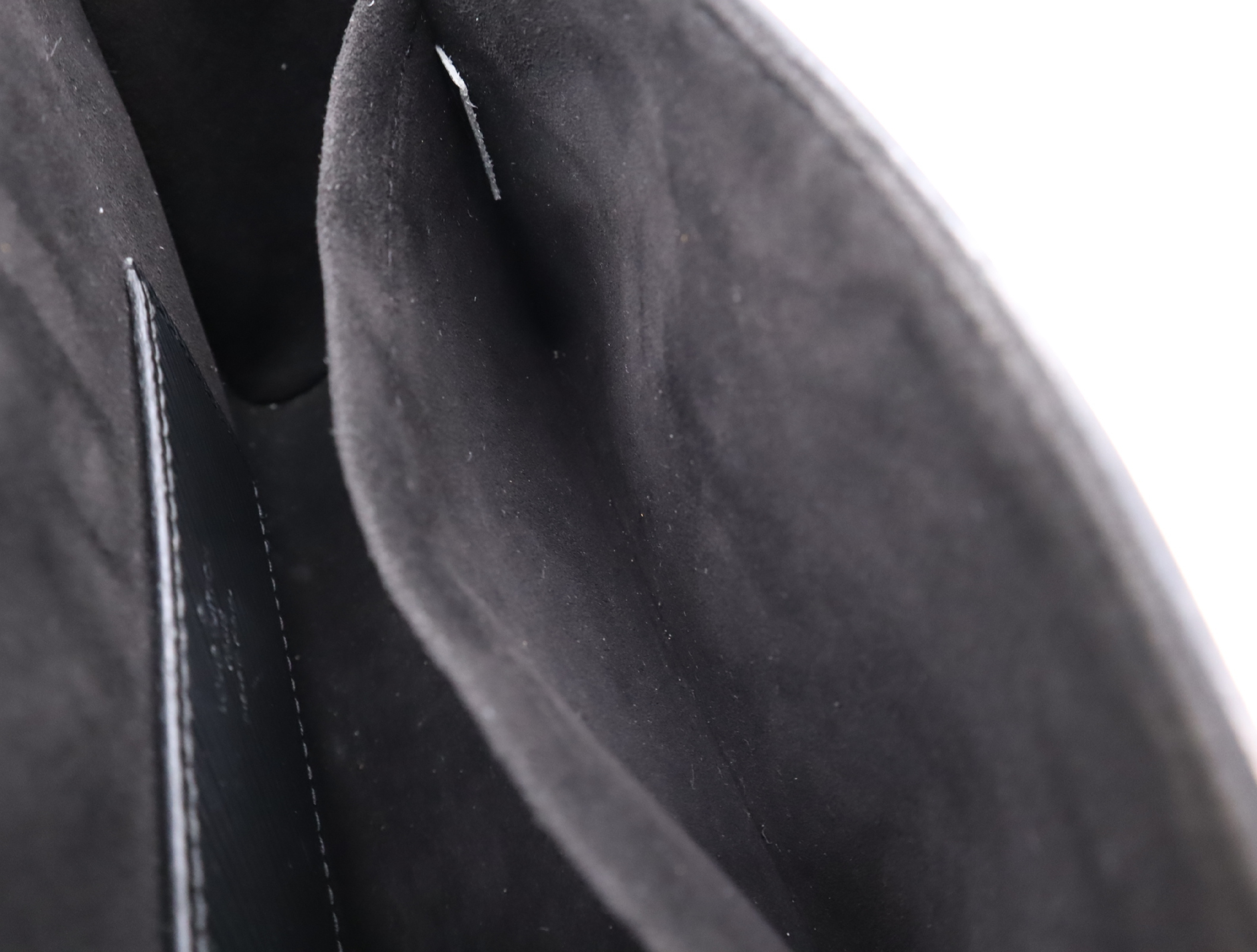 M42364 Epi Twist MM Noir Shoulder Bag with Dust Bag — view 12