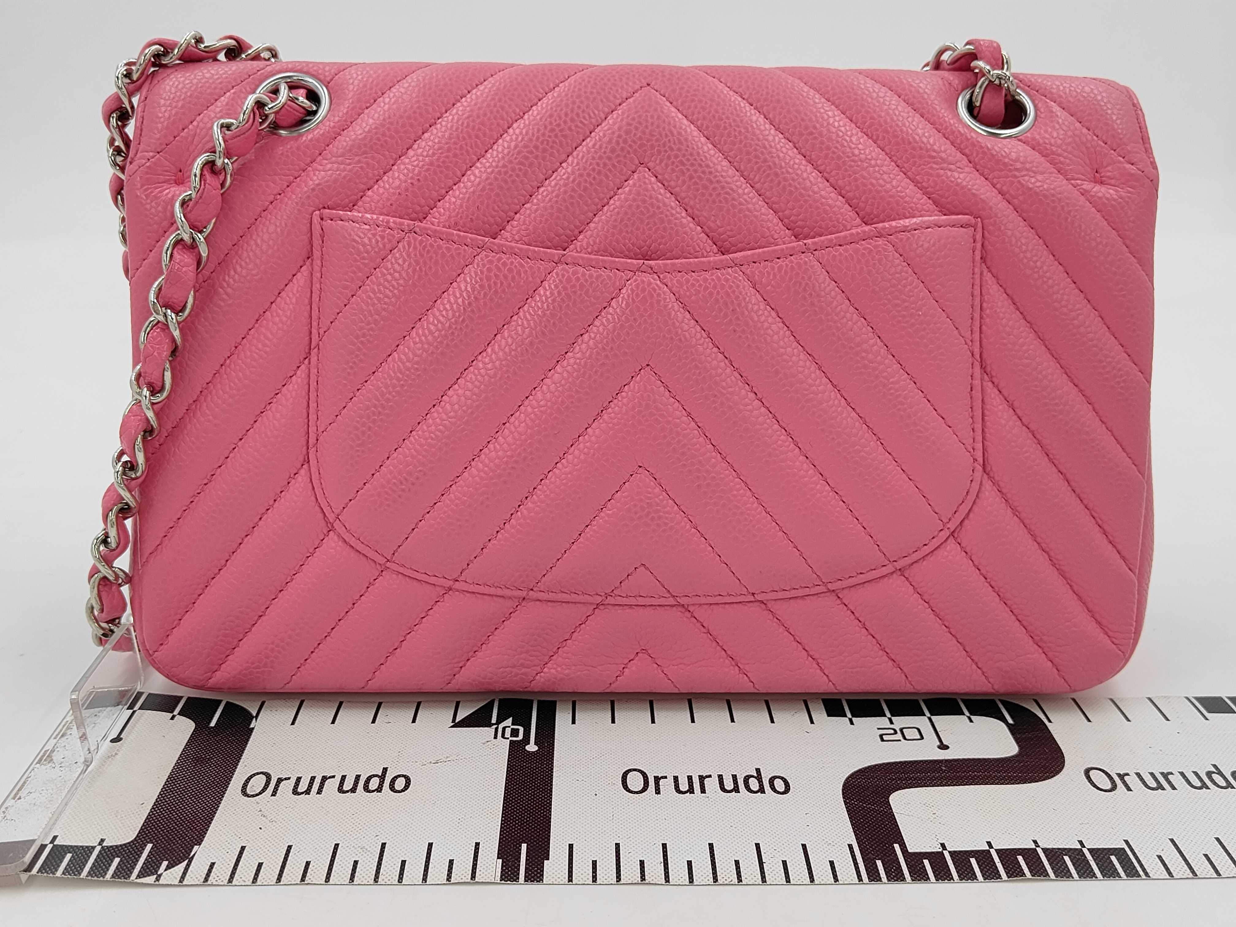 Matelassé 25 Double Flap Chain Shoulder Bag with V-Stitch Caviar Pink — view 2