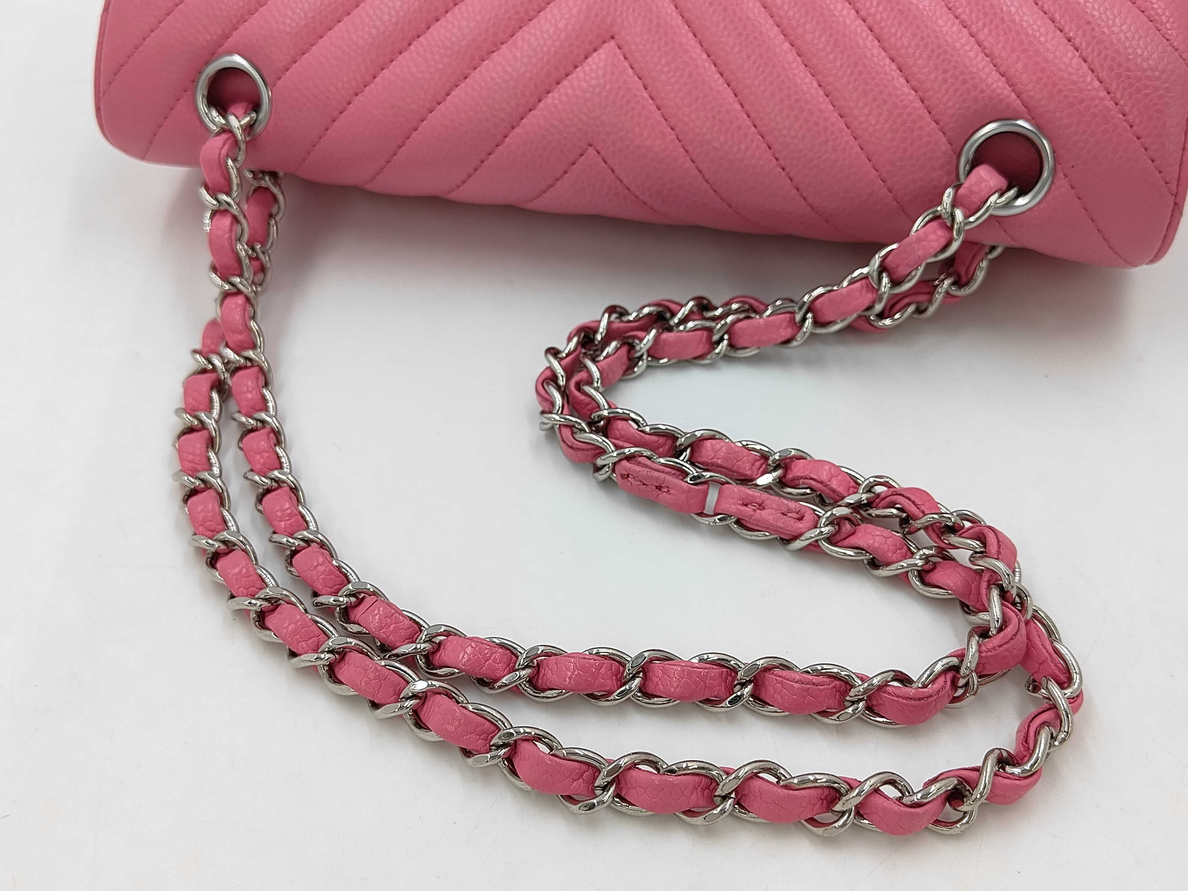 Matelassé 25 Double Flap Chain Shoulder Bag with V-Stitch Caviar Pink — view 3