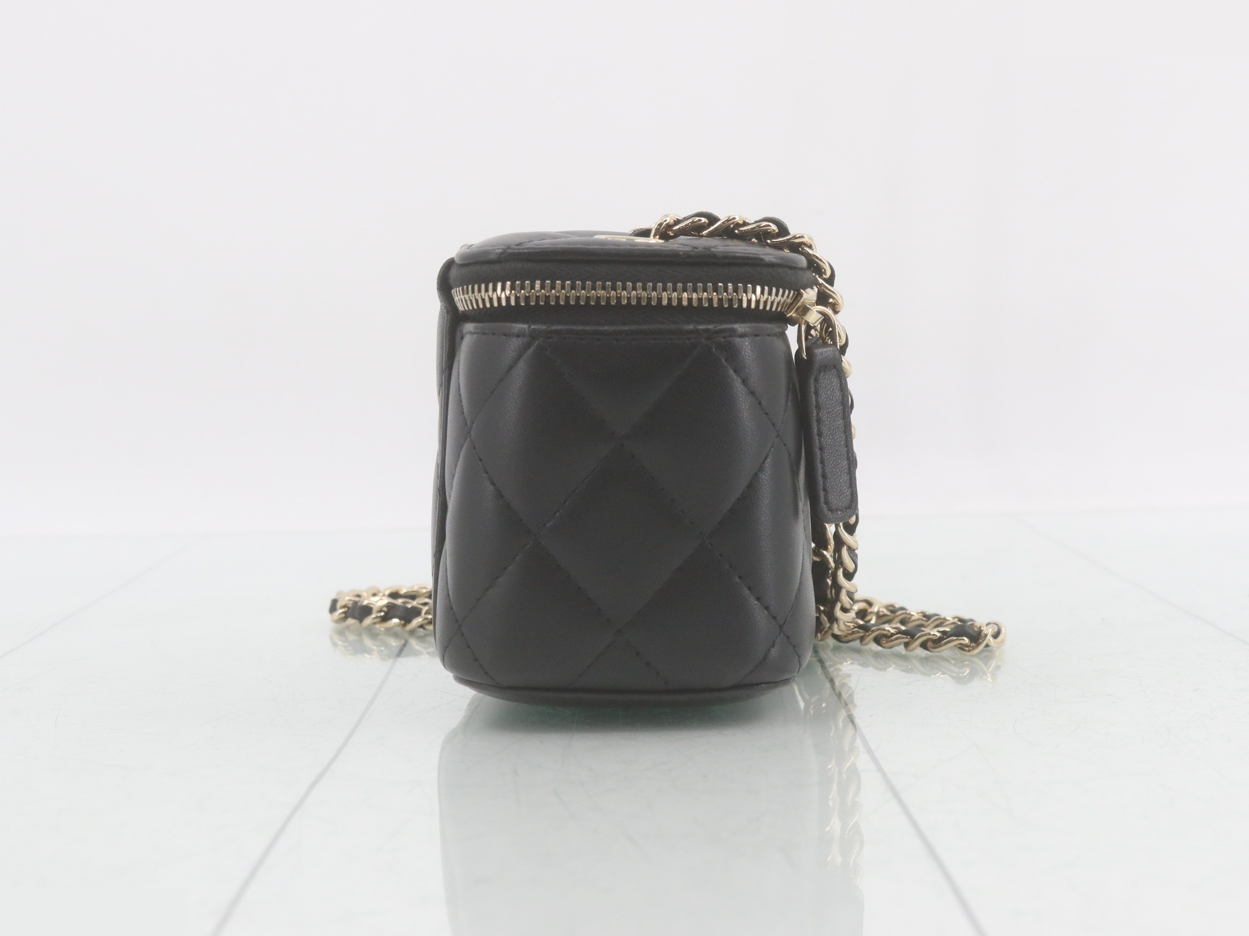 Matelassé Vanity Chain Shoulder Bag — view 4