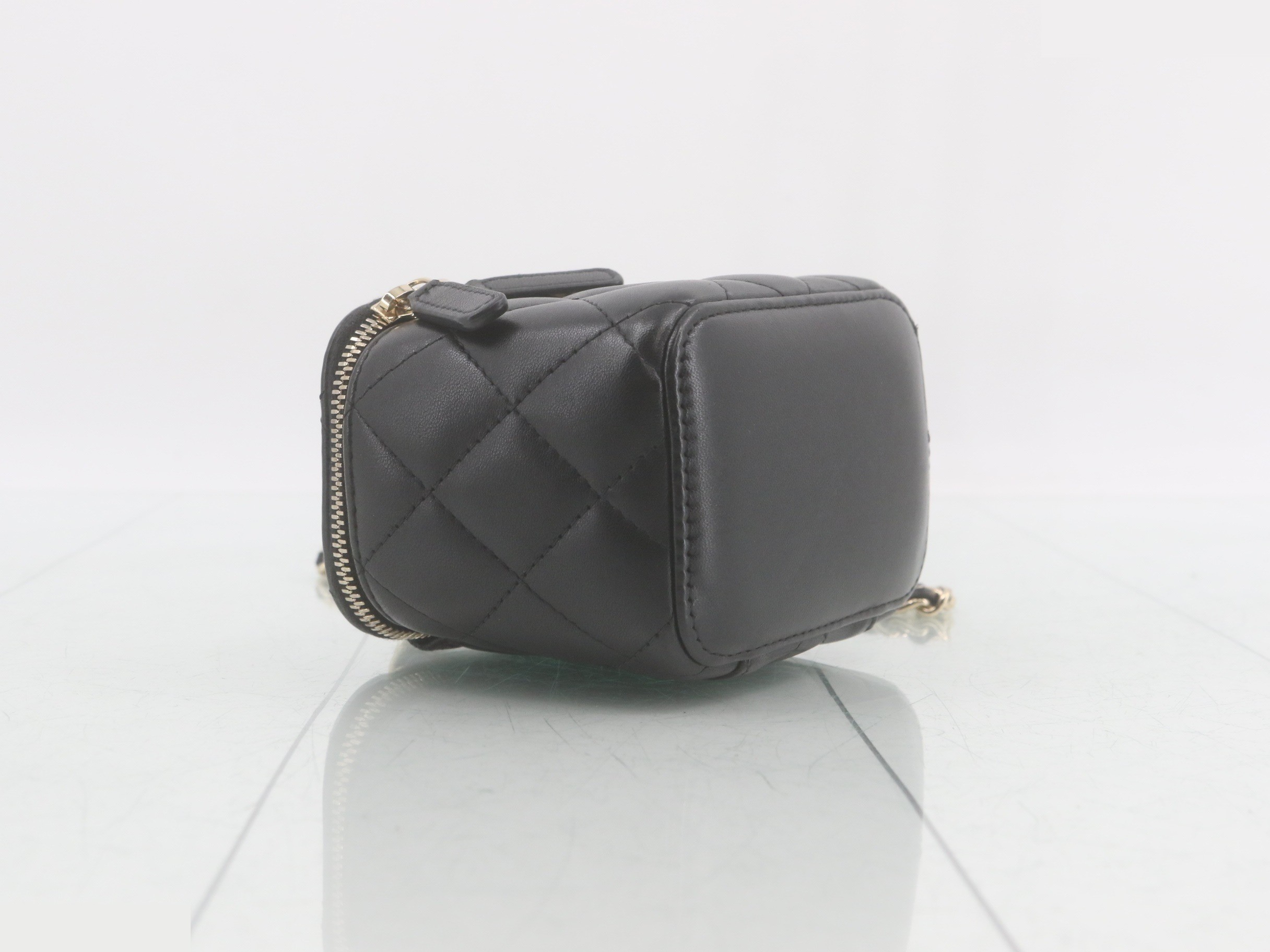 Matelassé Vanity Chain Shoulder Bag — view 5
