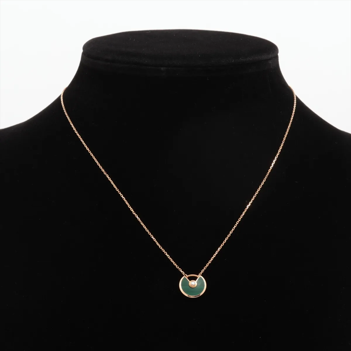 Amulette de Cartier Malachite Diamond Necklace, 750 (PG), 3.2g, CVX718, Matte Finish — view 5