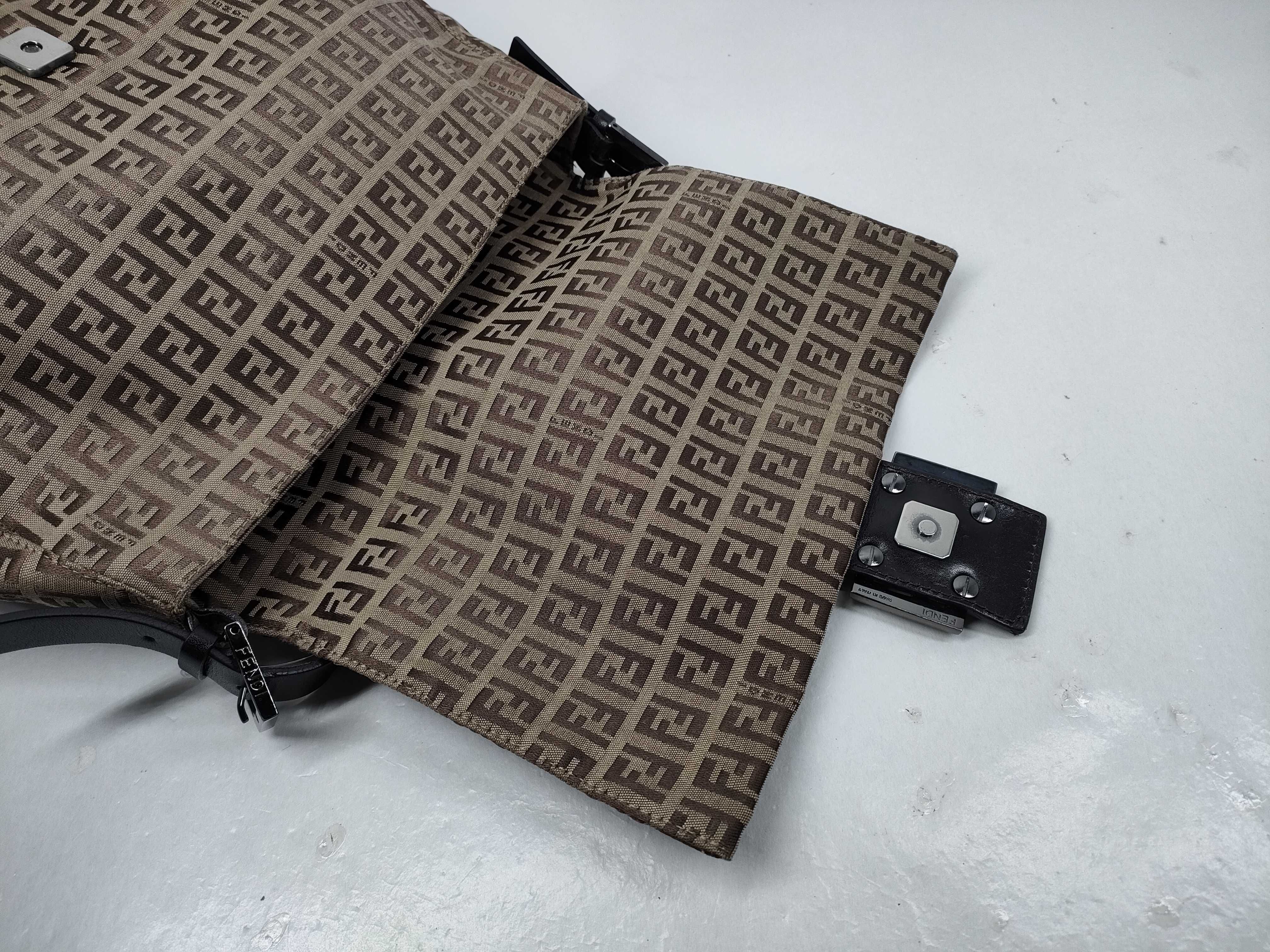 Mamma Hardware One Shoulder Bag (1 item) — view 8