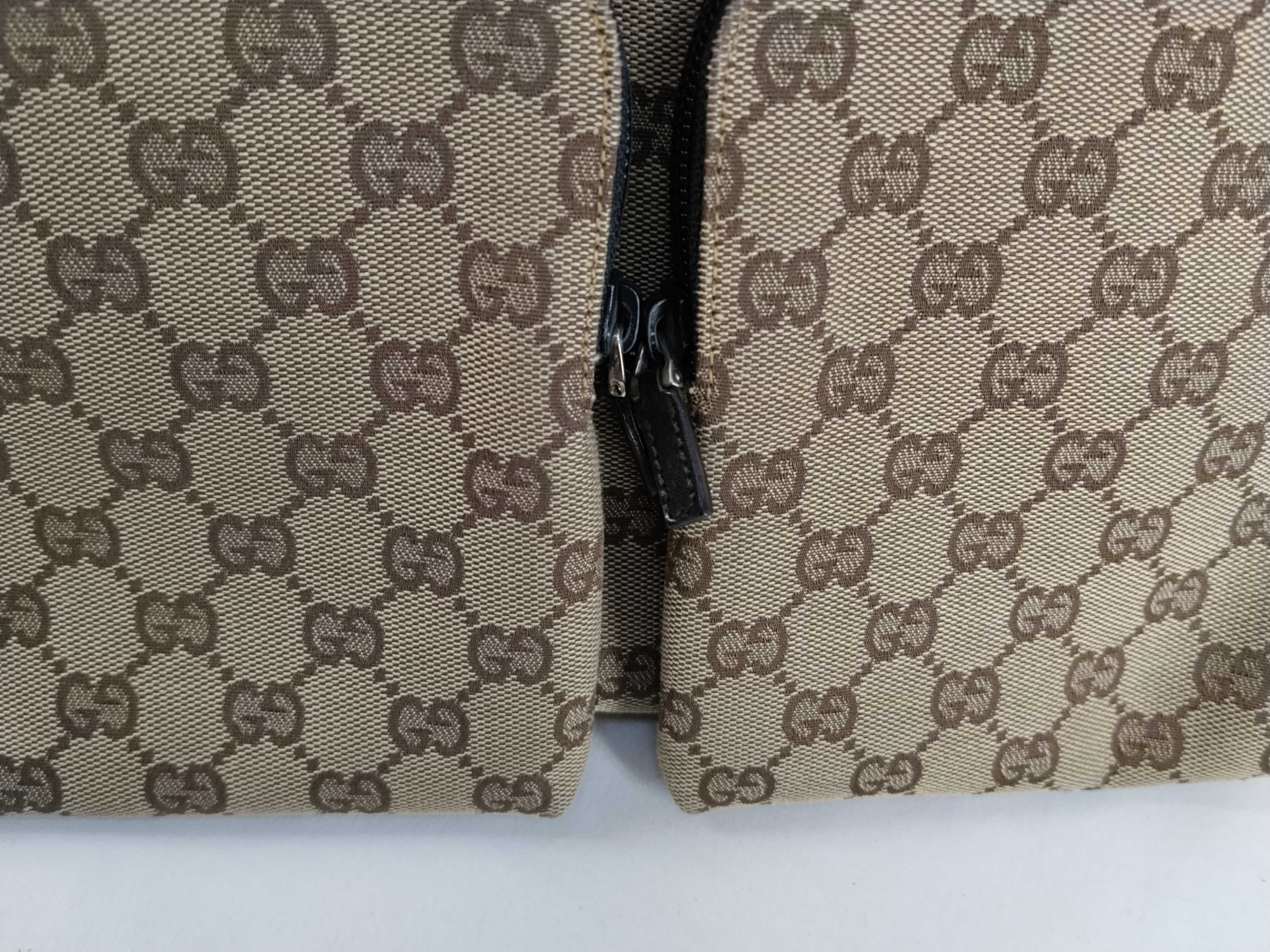 GG Canvas Bag Shoulder Bag — view 9