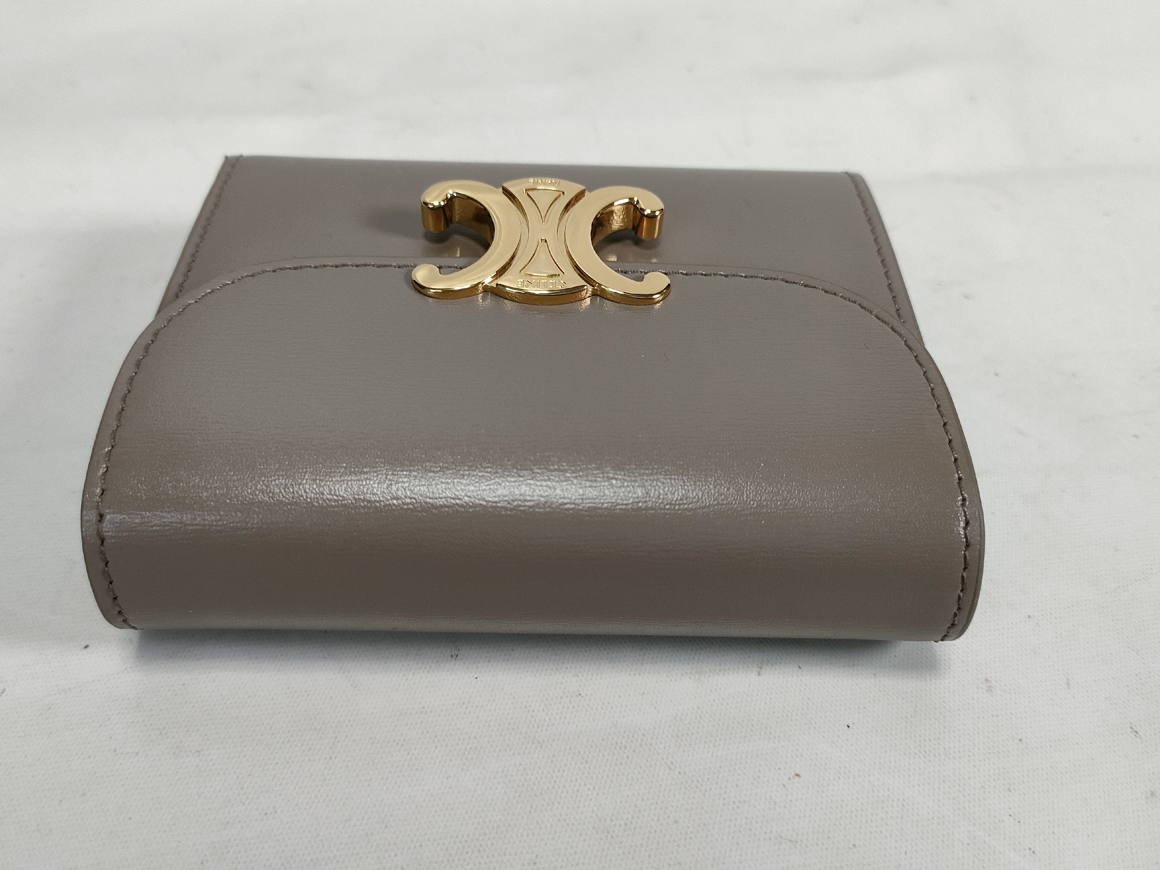 Triomphe Small Flap Wallet — view 6