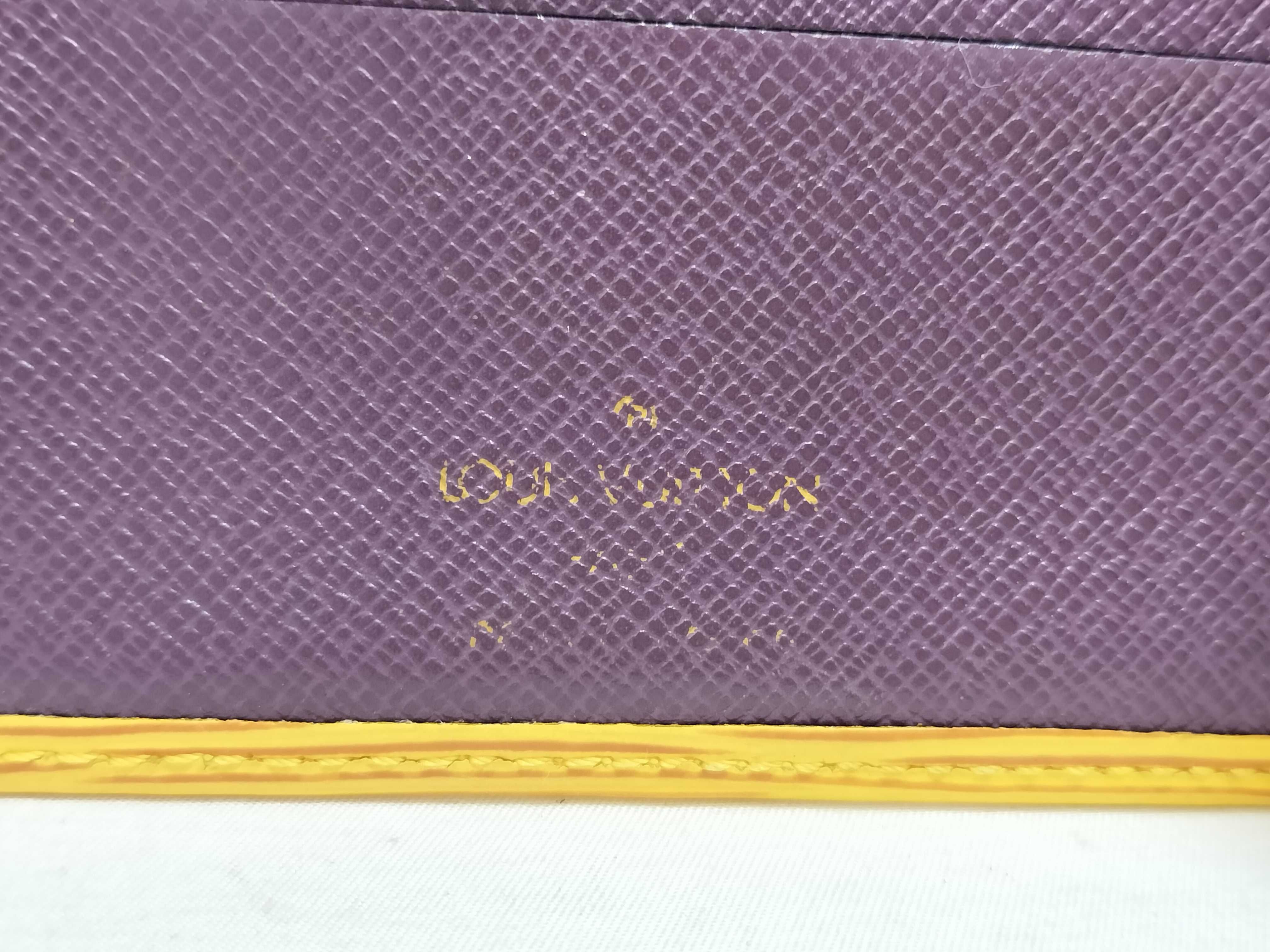 Epi / Epi / Folding Wallet / Leather Wallet — view 11