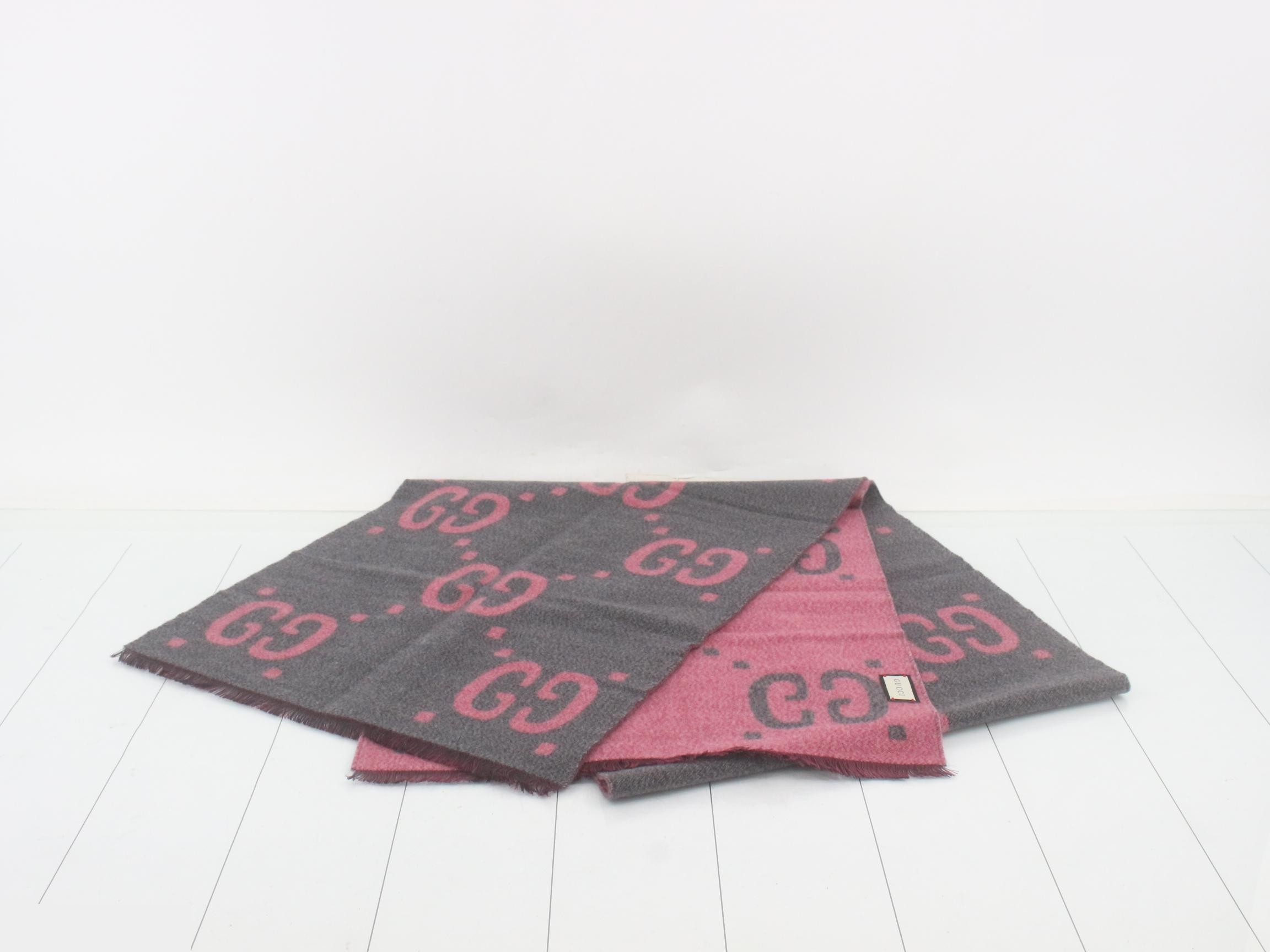 New tag Gucci GG Jacquard Jumbo GG Scarf — view 2