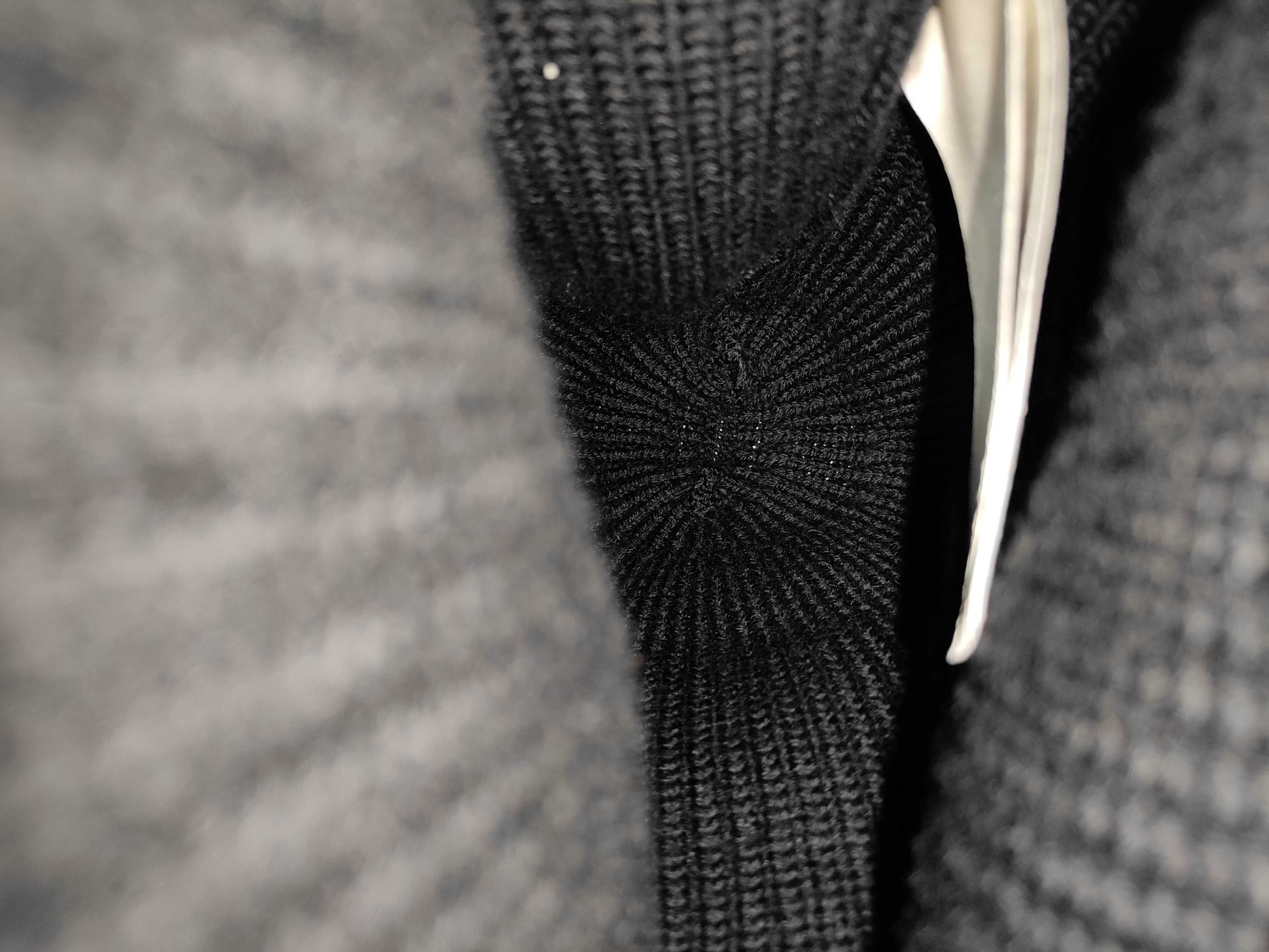 hats and other accessories — view 7