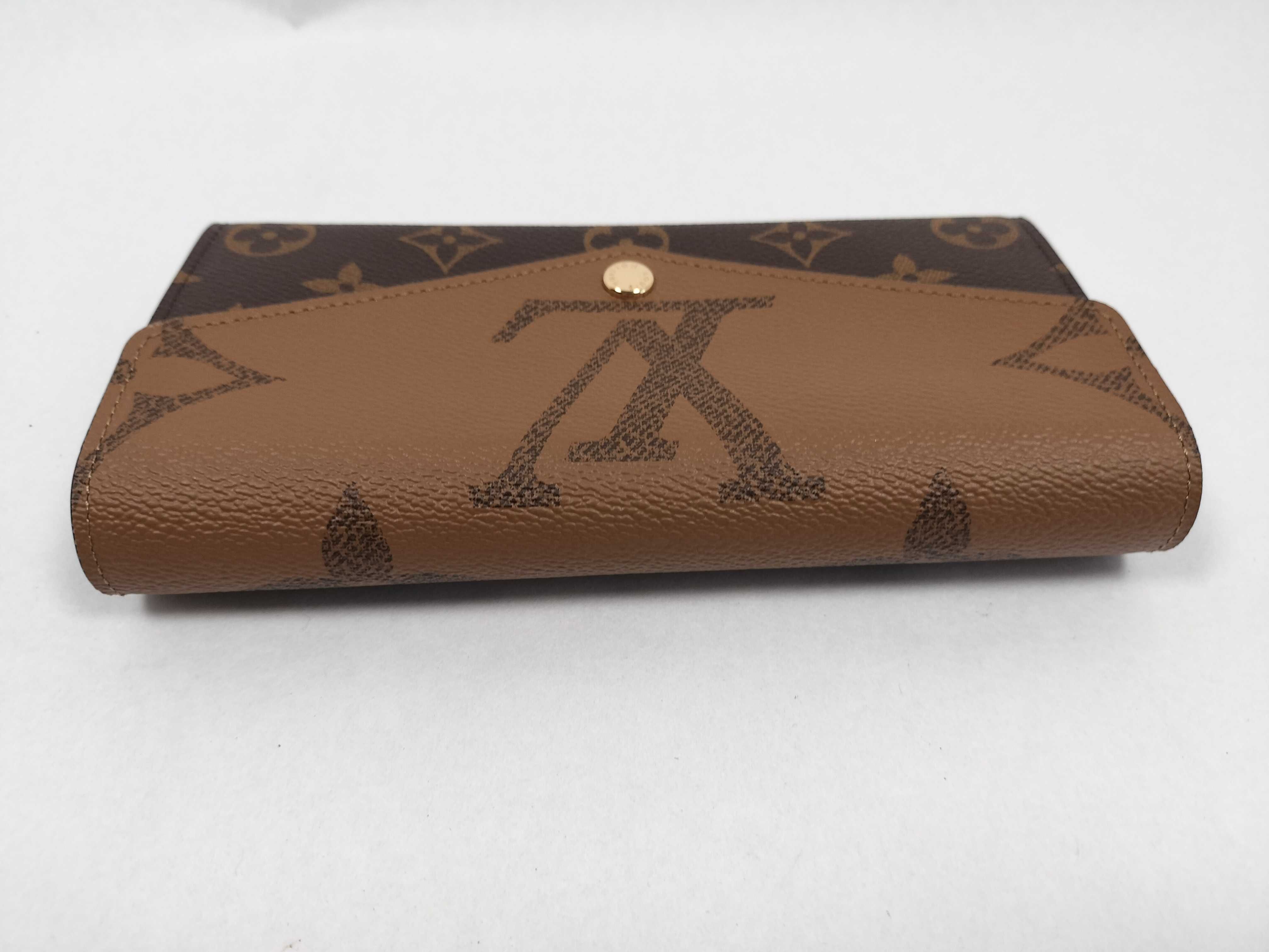 LV Portefeuille Sara Giant Reverse Wallet — view 6
