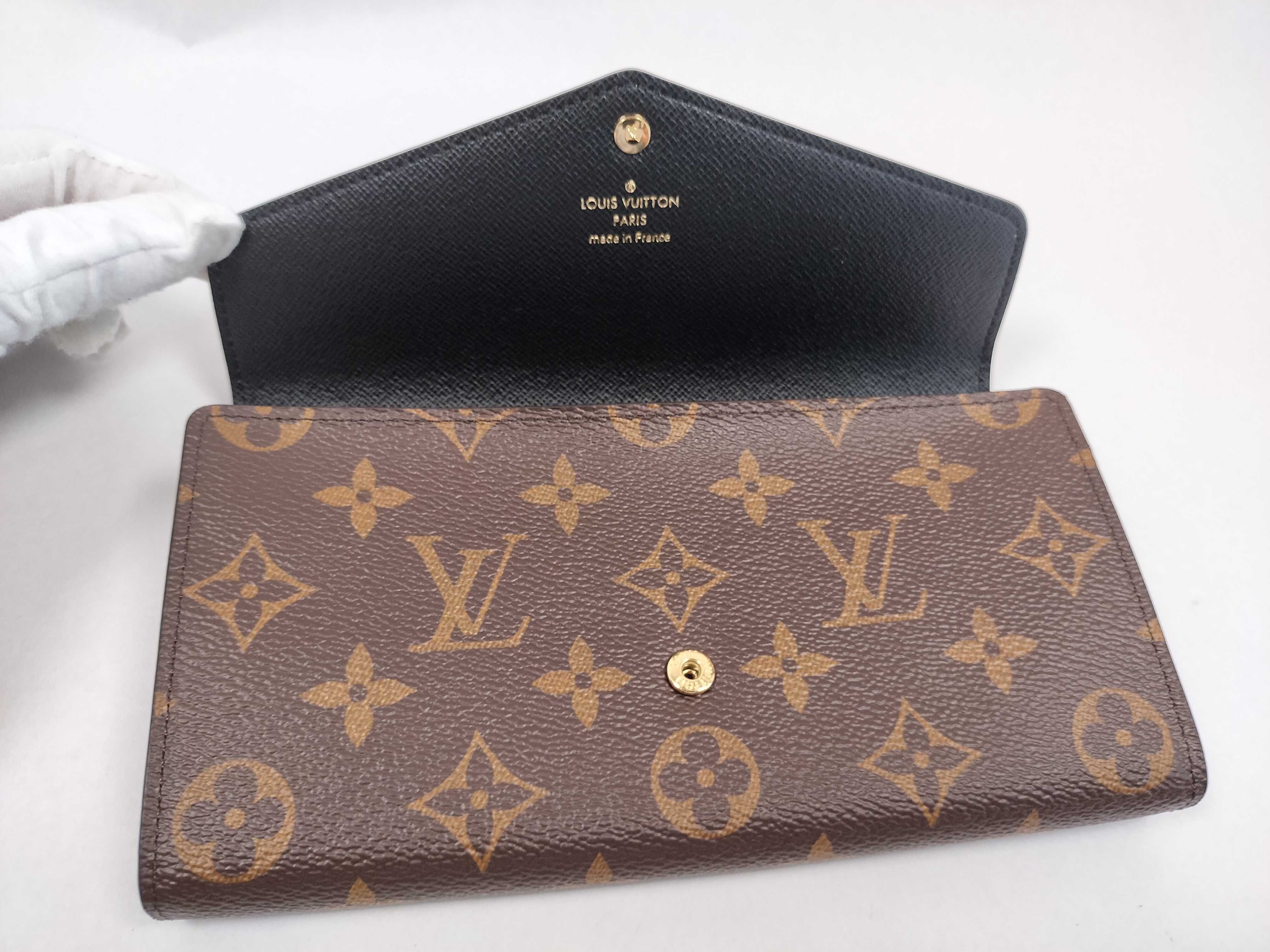 LV Portefeuille Sara Giant Reverse Wallet — view 7
