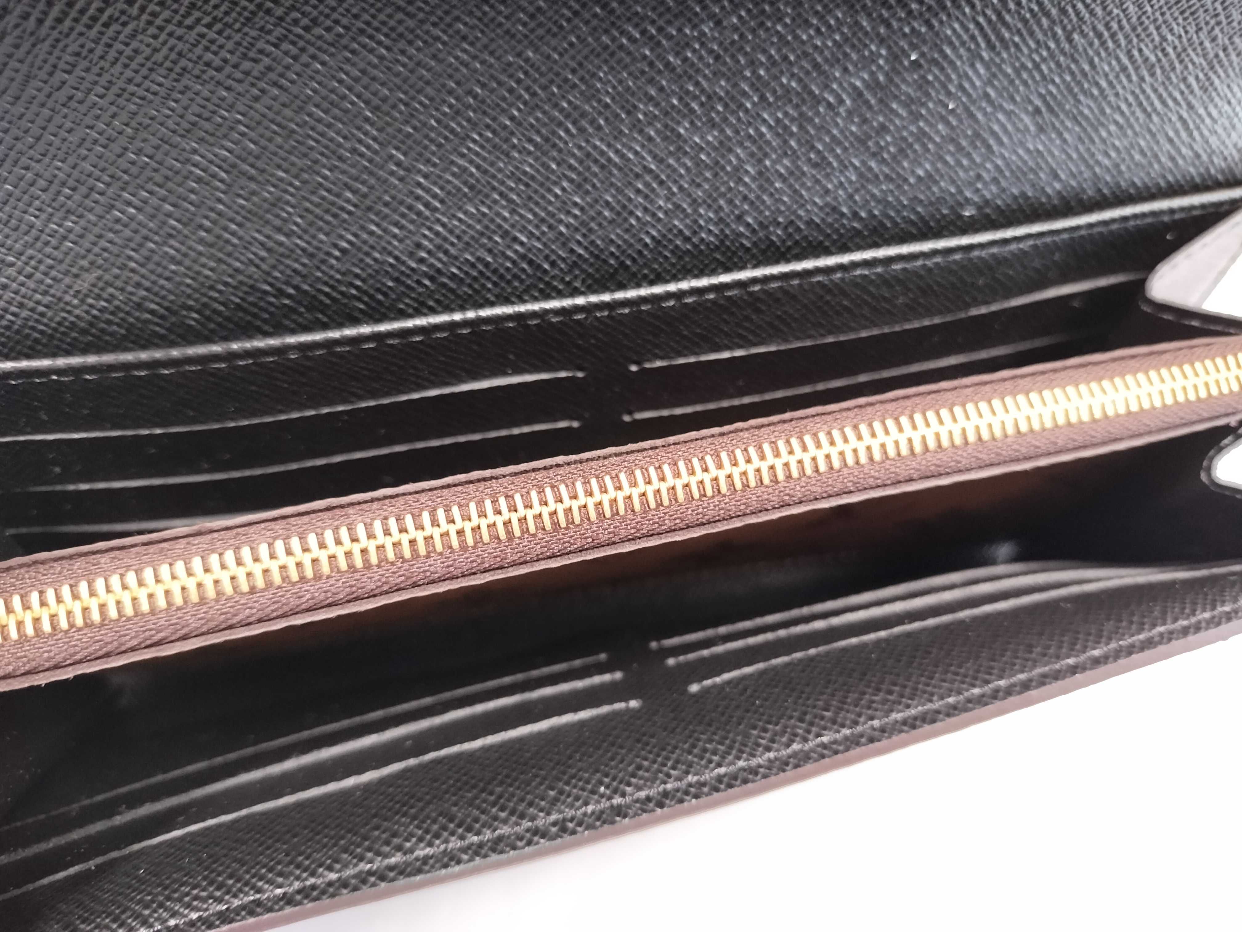 LV Portefeuille Sara Giant Reverse Wallet — view 8