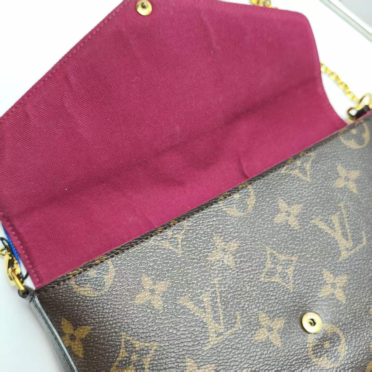 【*Shipped from: China*】LOUIS VUITTON Pochette Felicie PU Shoulder Bag — view 5