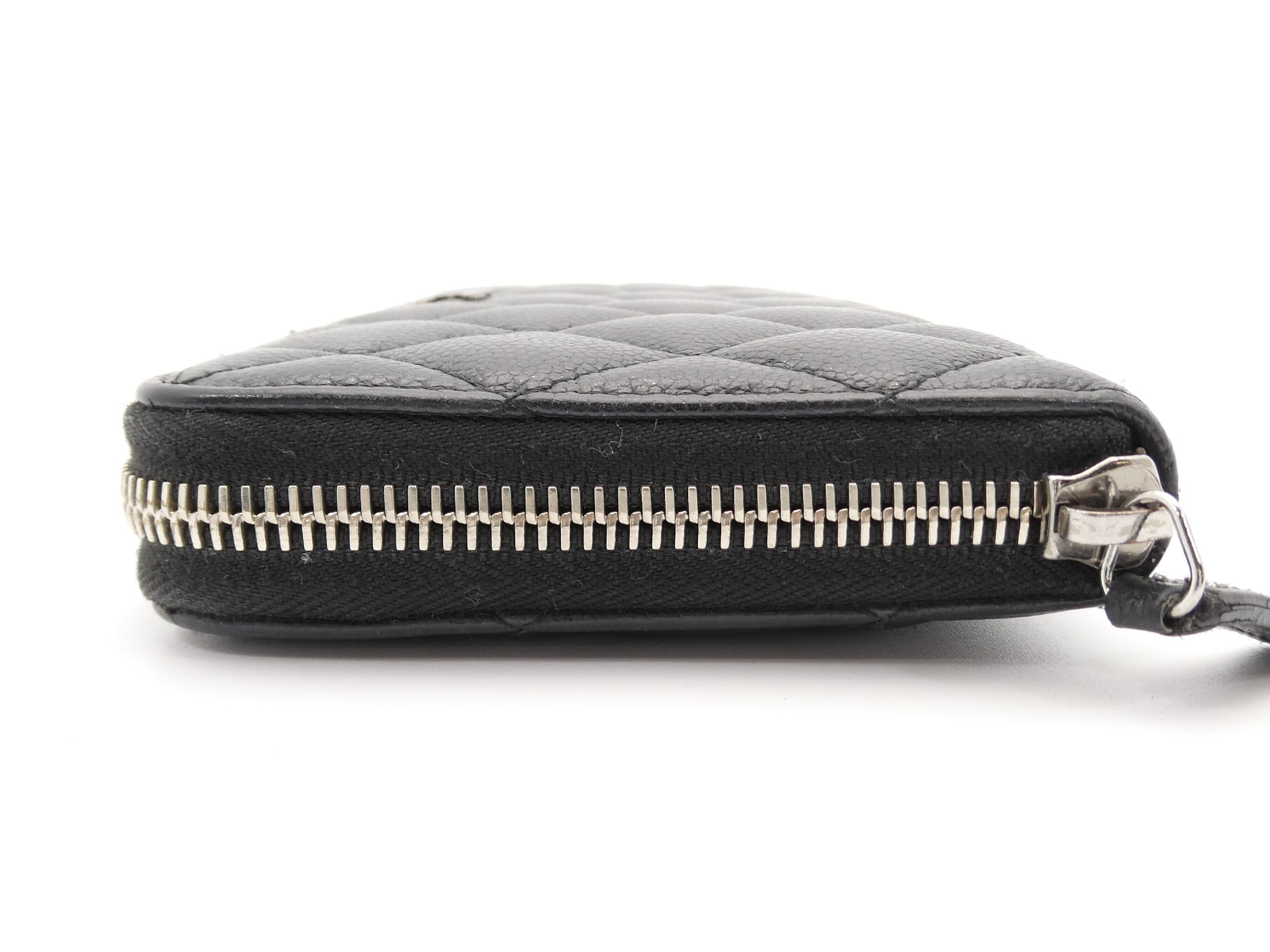 Matelasse Cocomark Caviar Skin Round Zipper Wallet — view 4