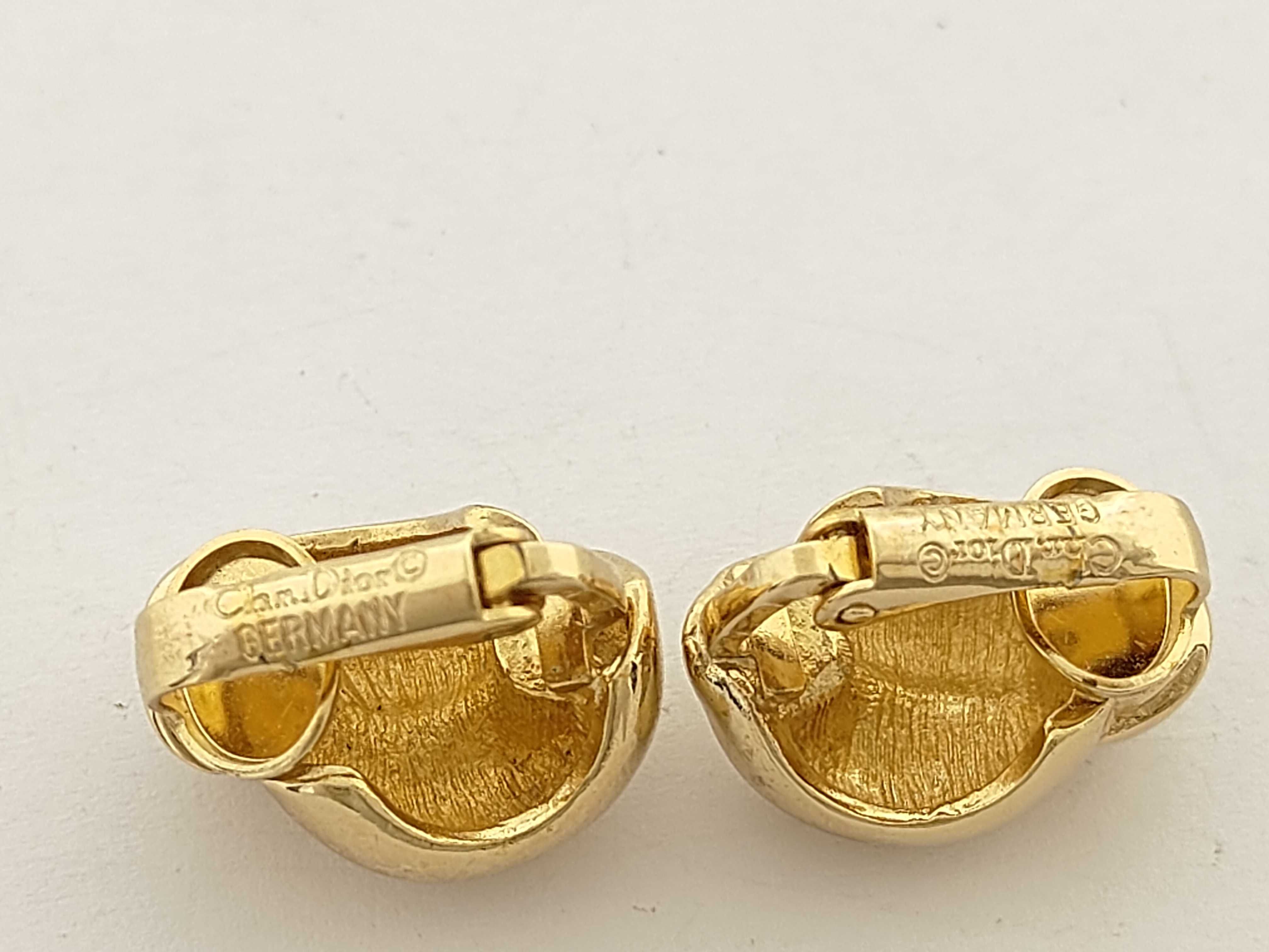Earrings — view 3