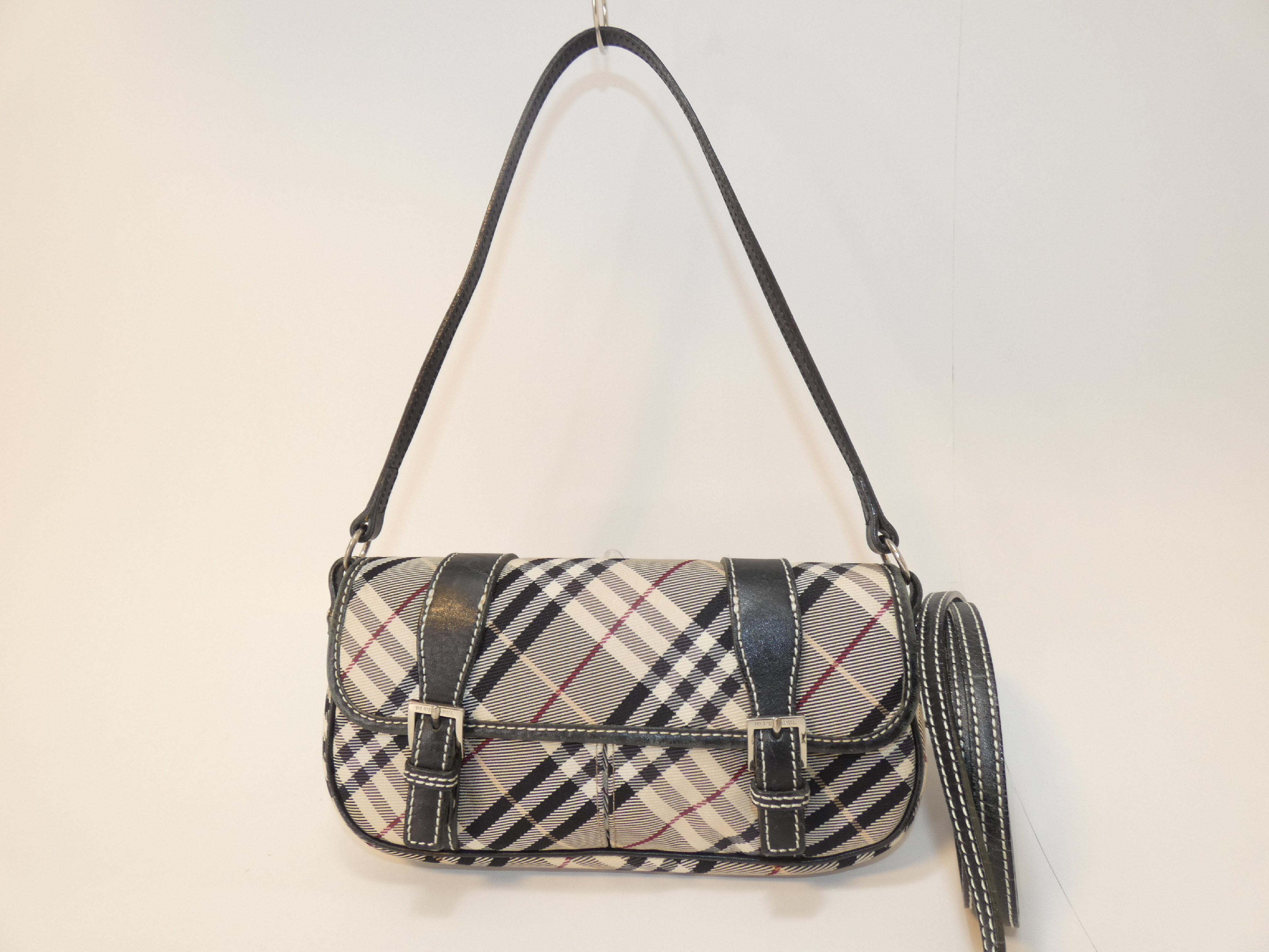 2-way Nova Check Shoulder Bag