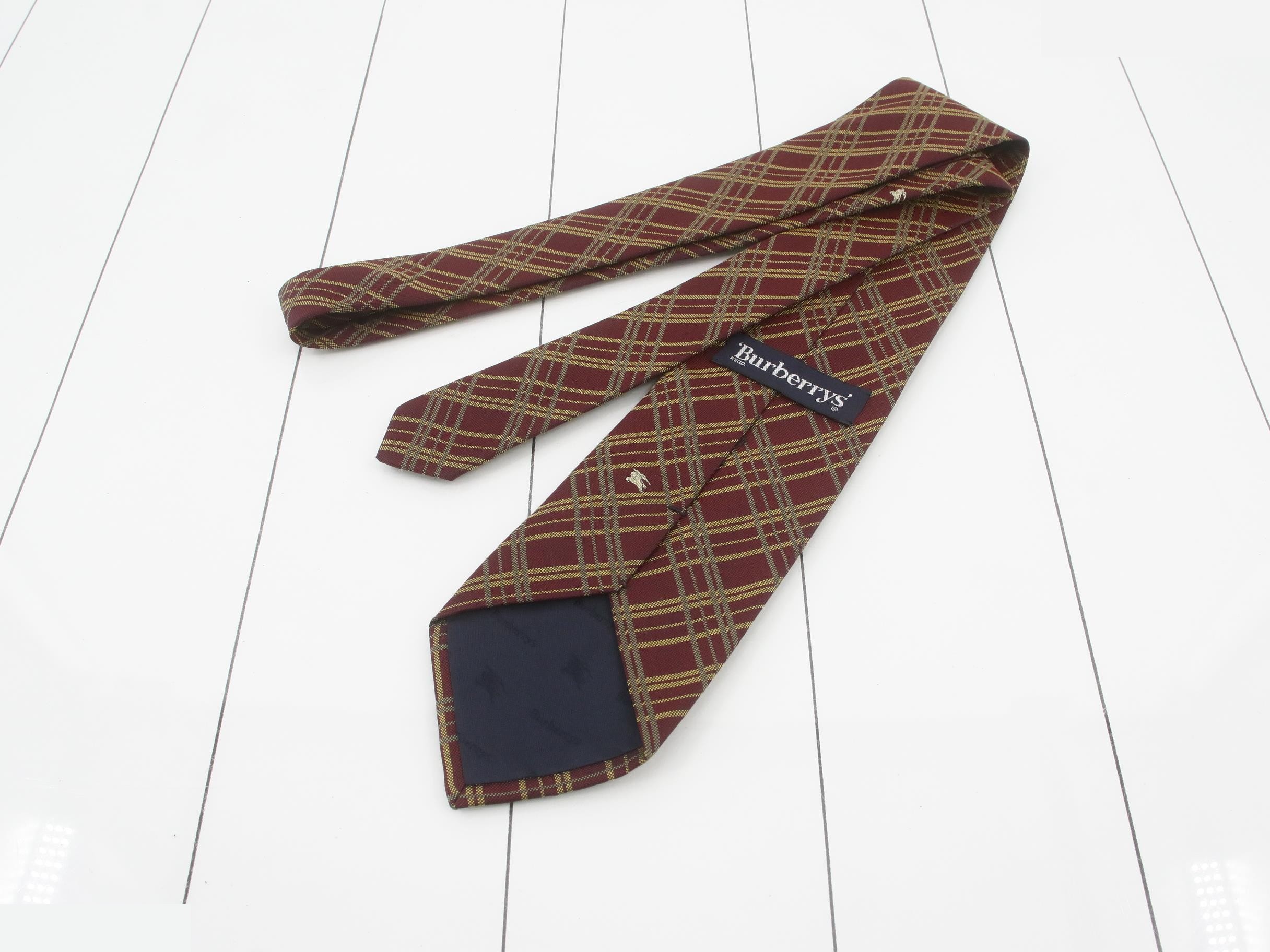 check tie — view 2