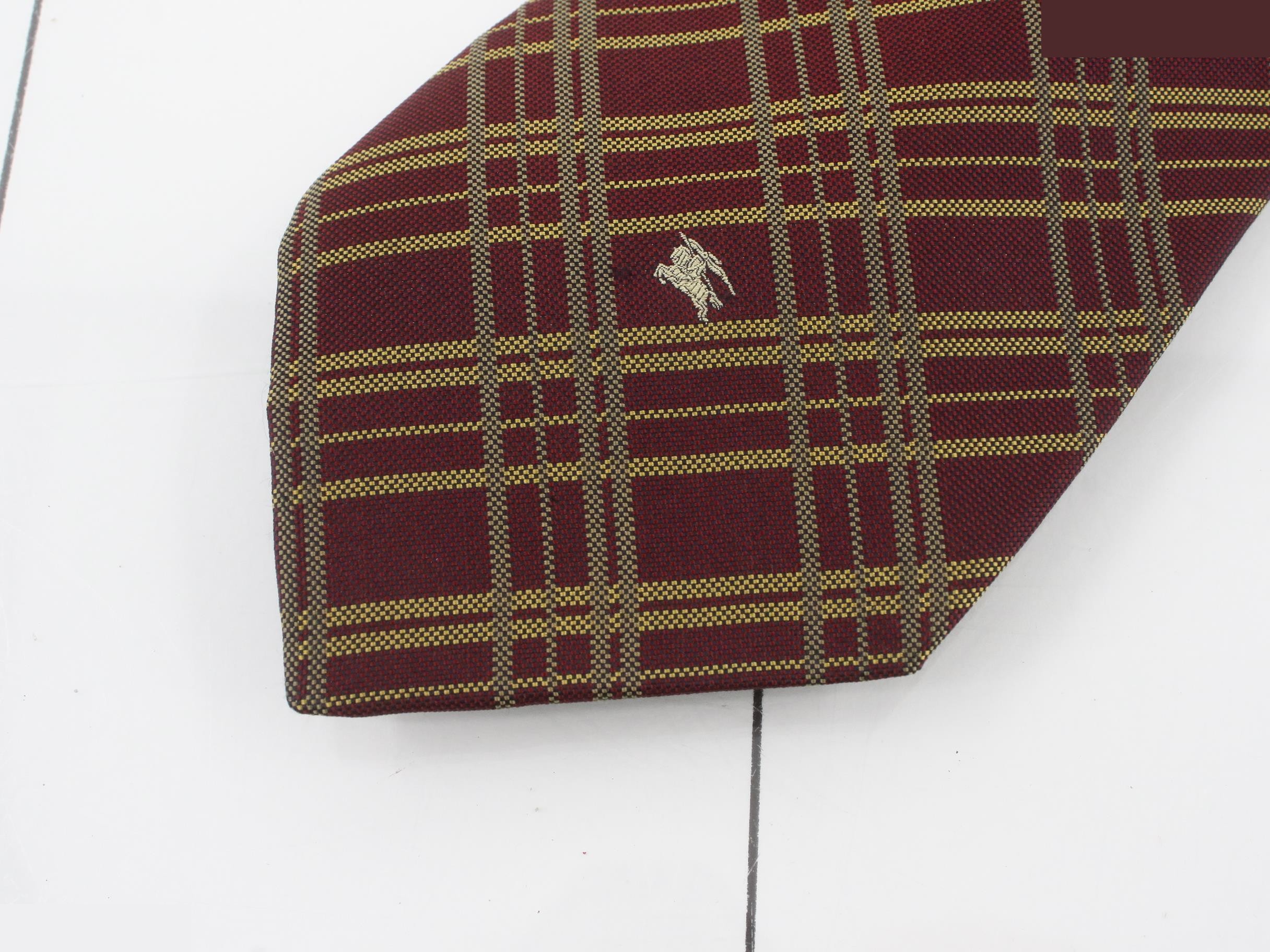 check tie — view 3