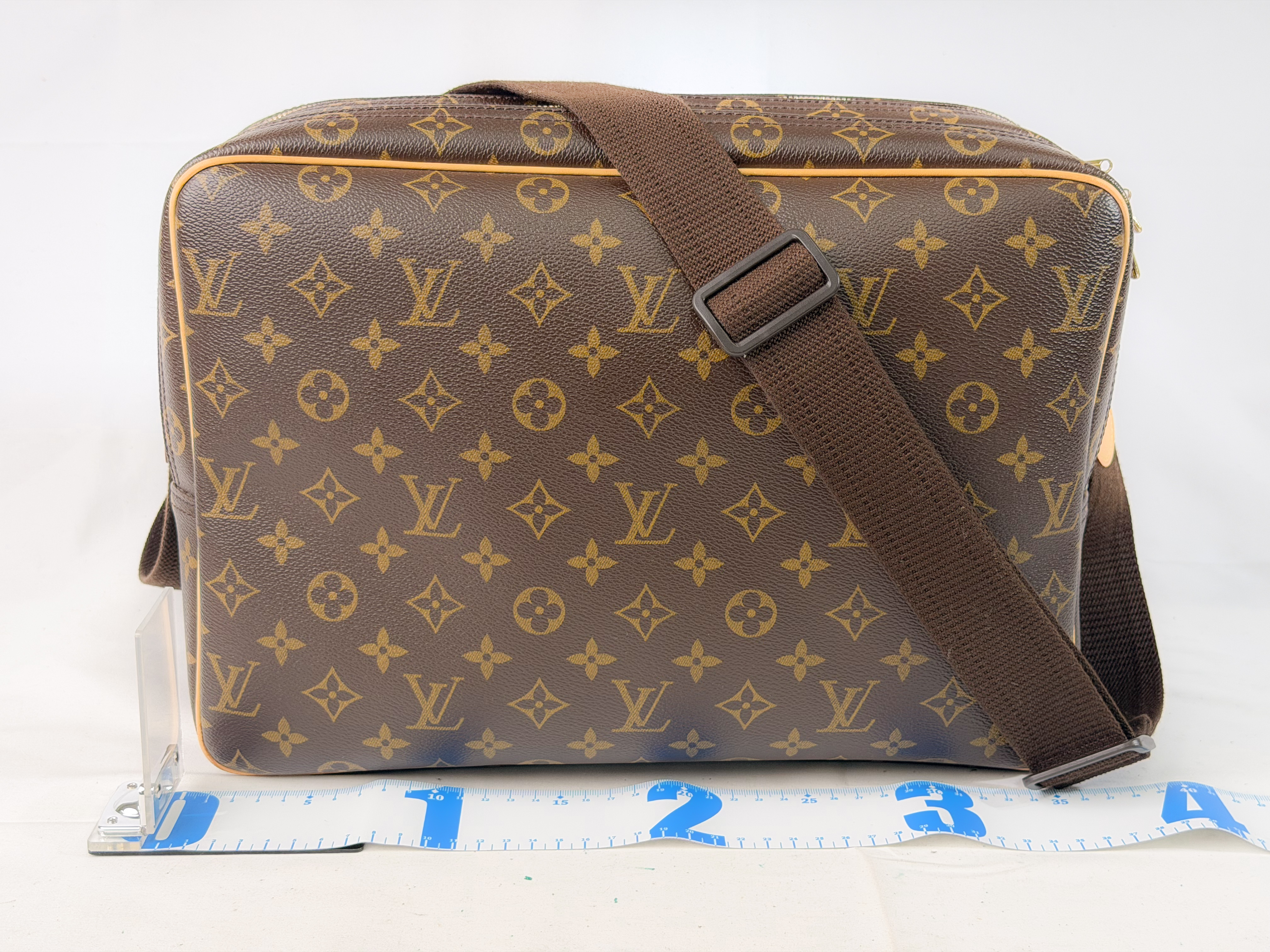 Monogram M45252 Reporter GM SP0046 Shoulder Bag — view 3