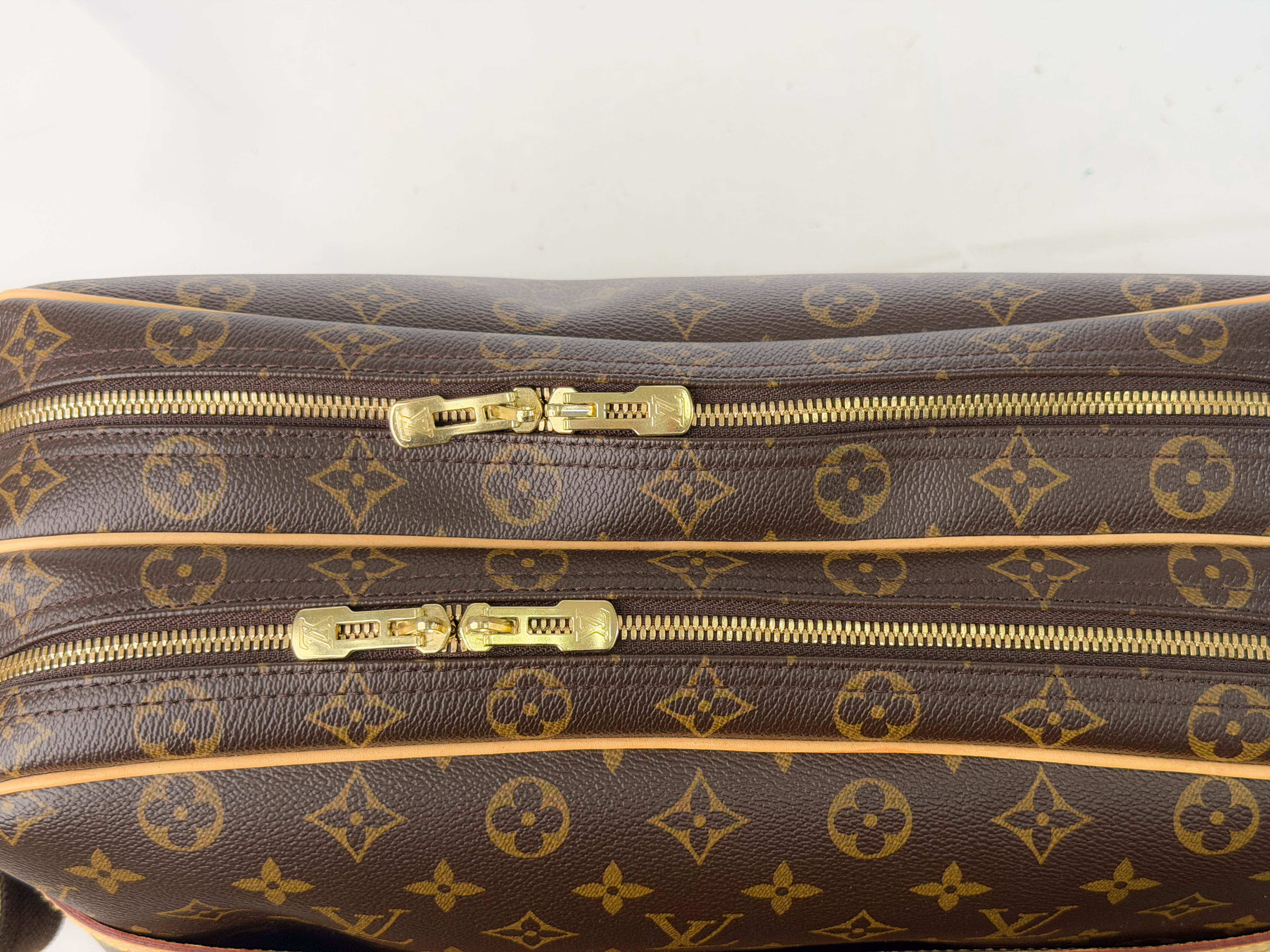 Monogram M45252 Reporter GM SP0046 Shoulder Bag — view 8