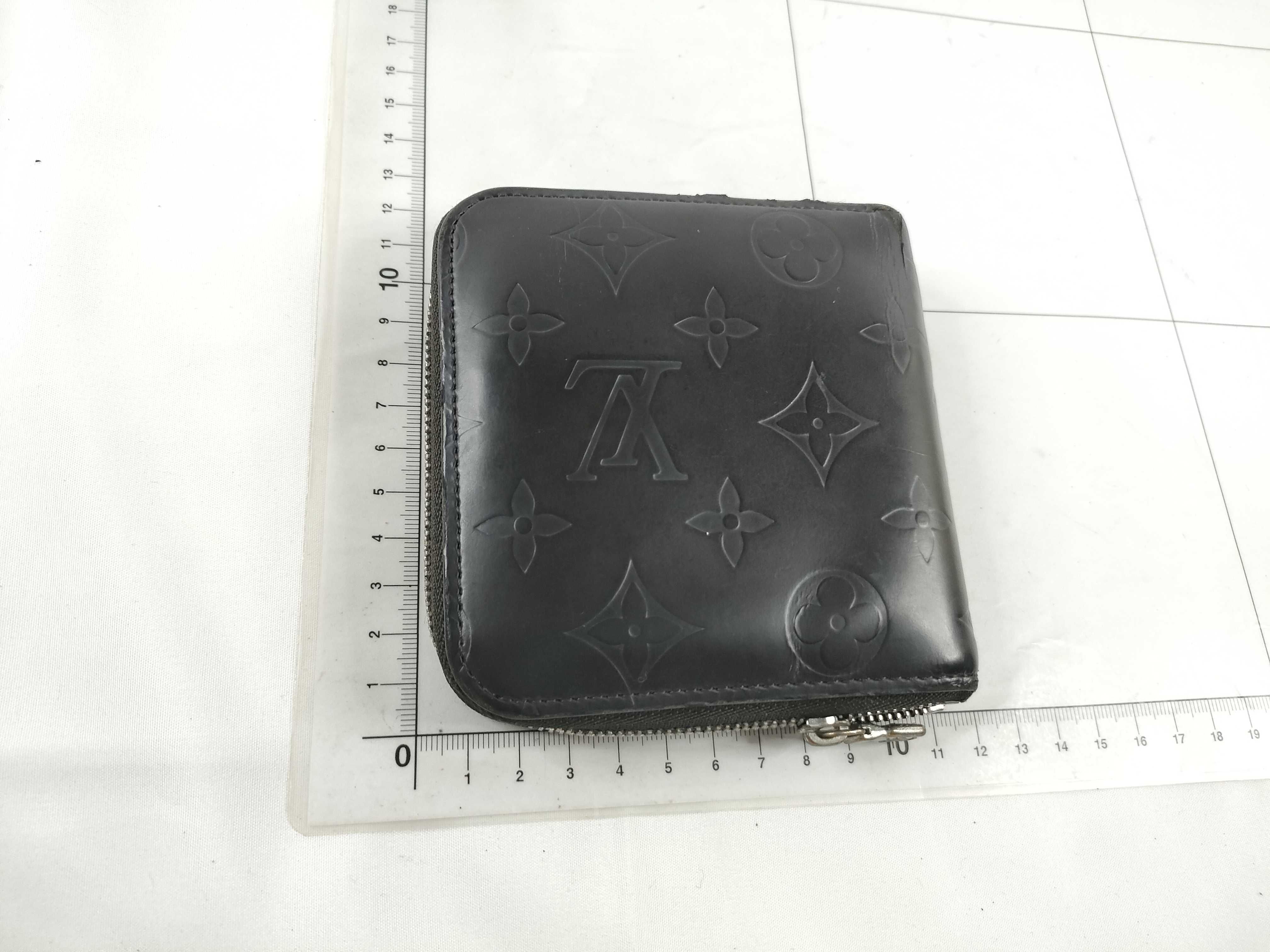 Monogram Glace Vuitton Zip Lounge Wallet Black — view 2