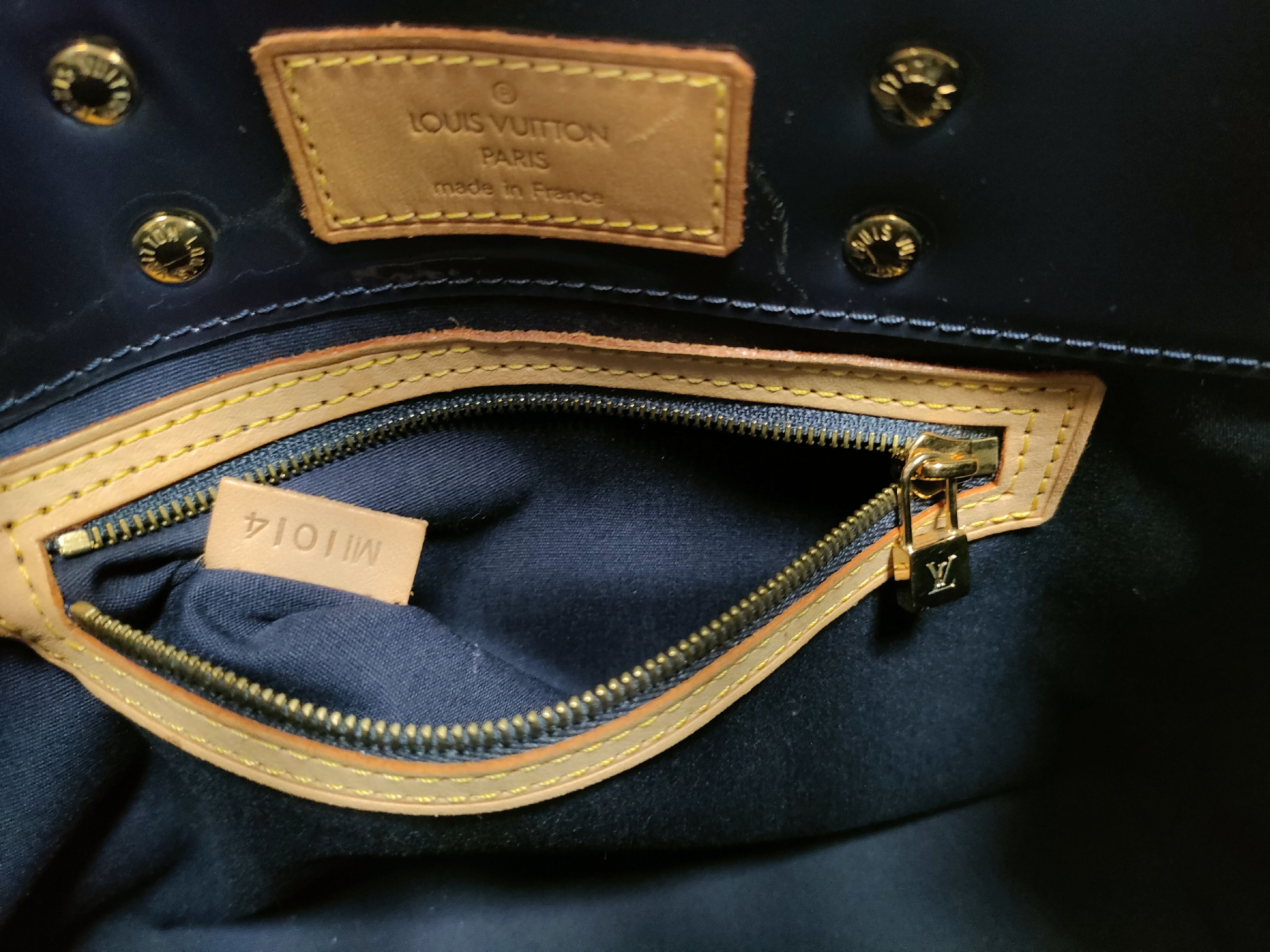 Vernis Lead PM Handbag — view 14