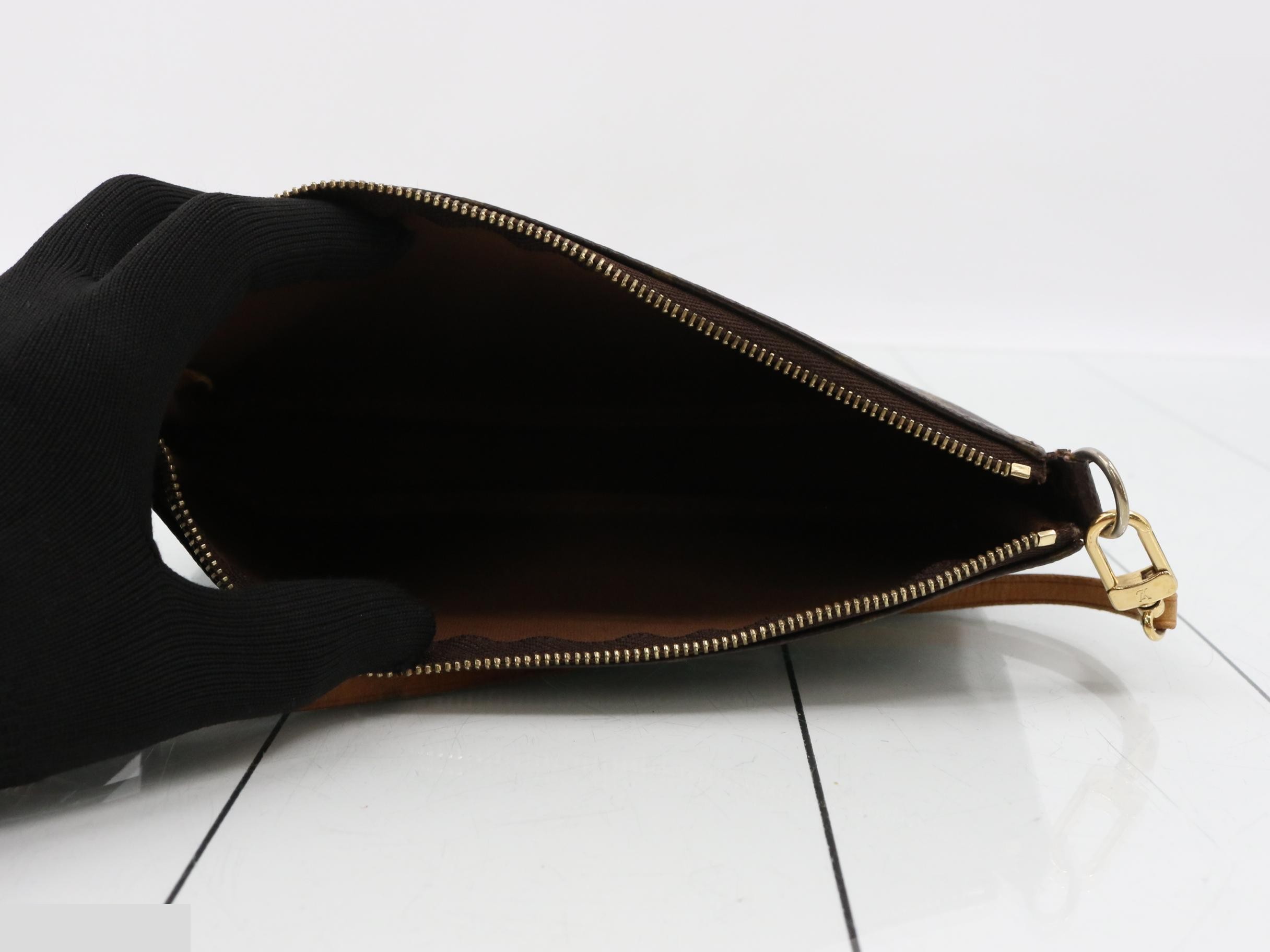 Accessoires Monogram Brown Handbag — view 4