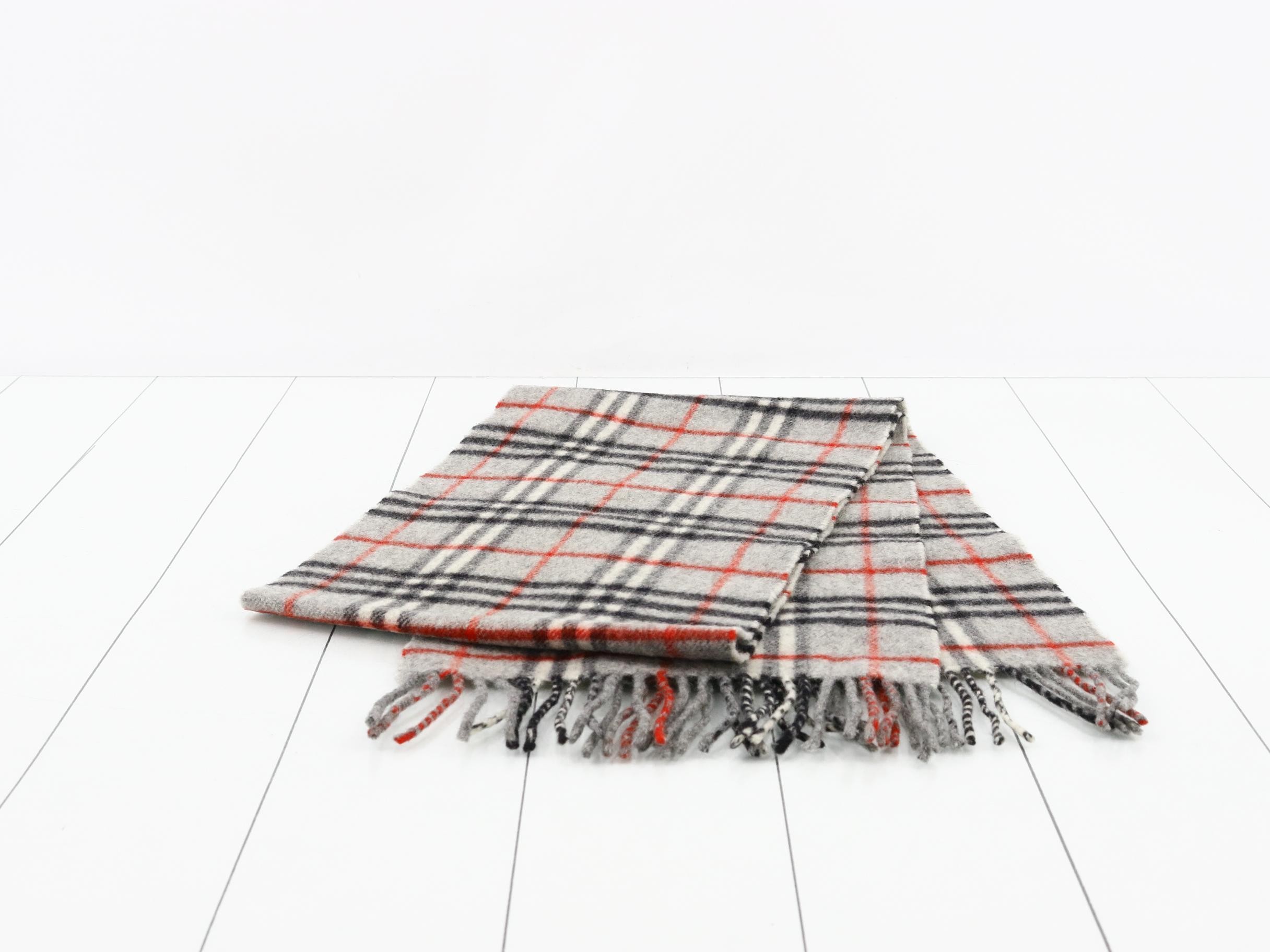 Nova Check Scarf, Gray — view 3