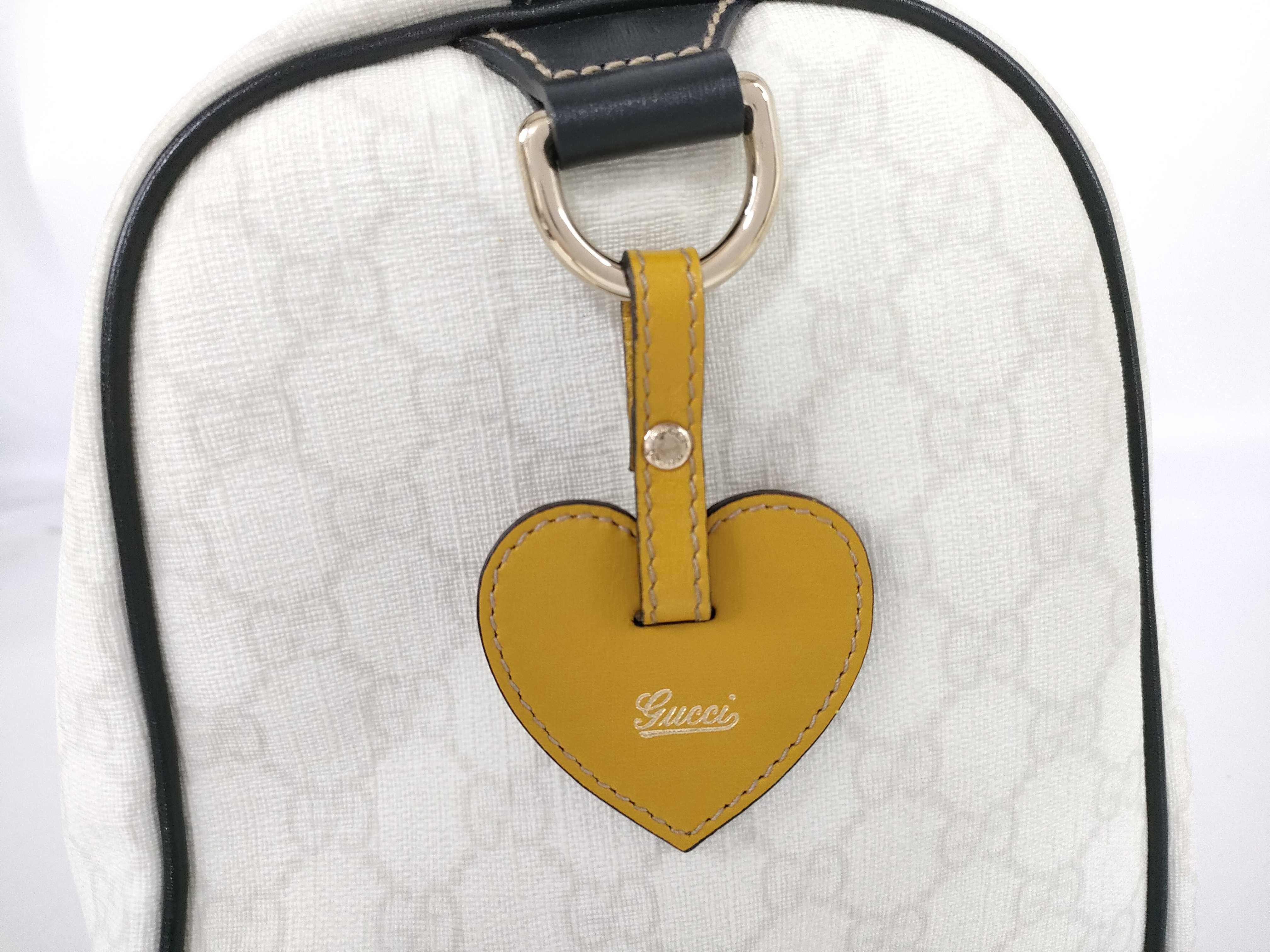 GG Supreme Handbag — view 14