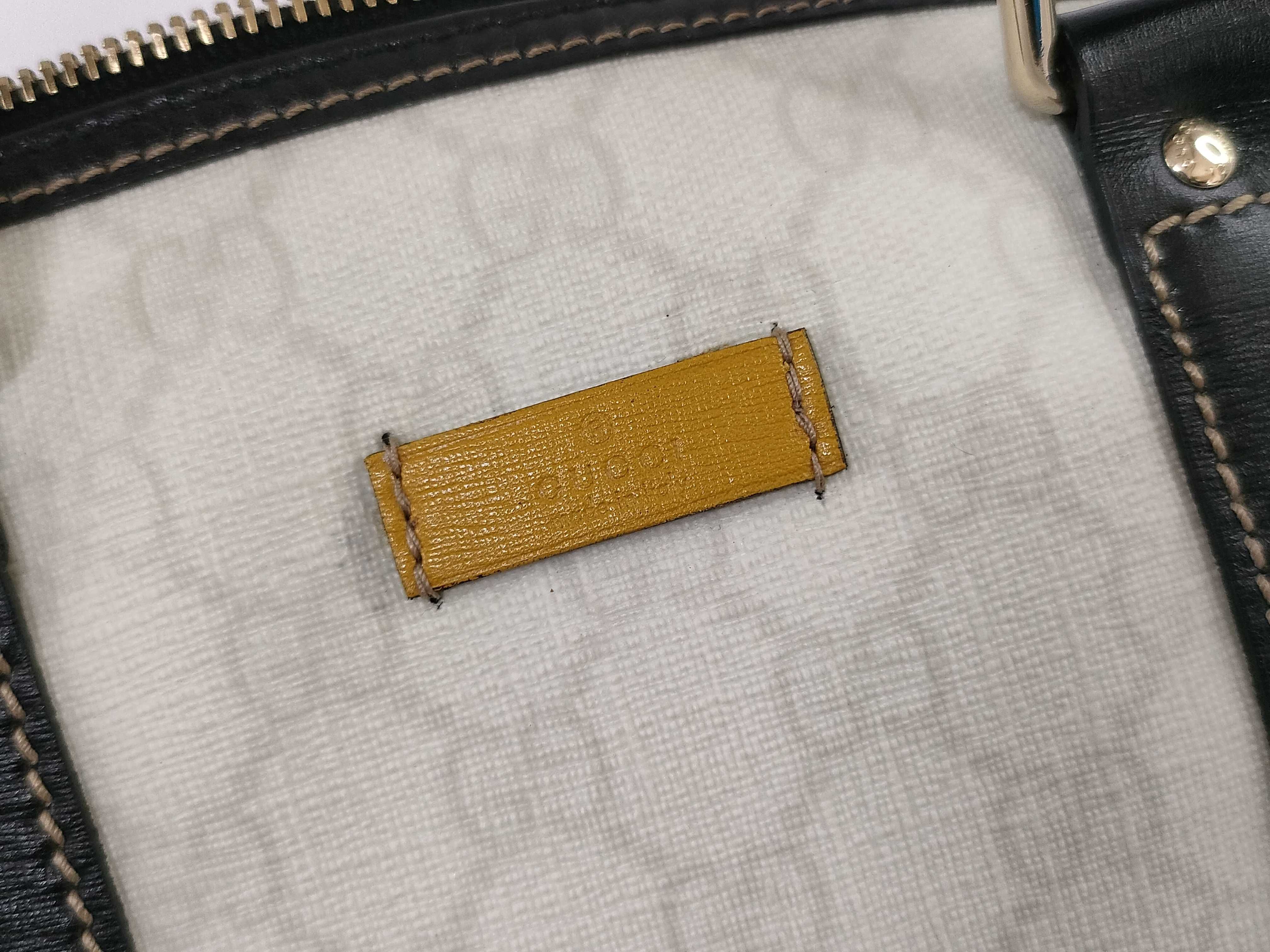 GG Supreme Handbag — view 15