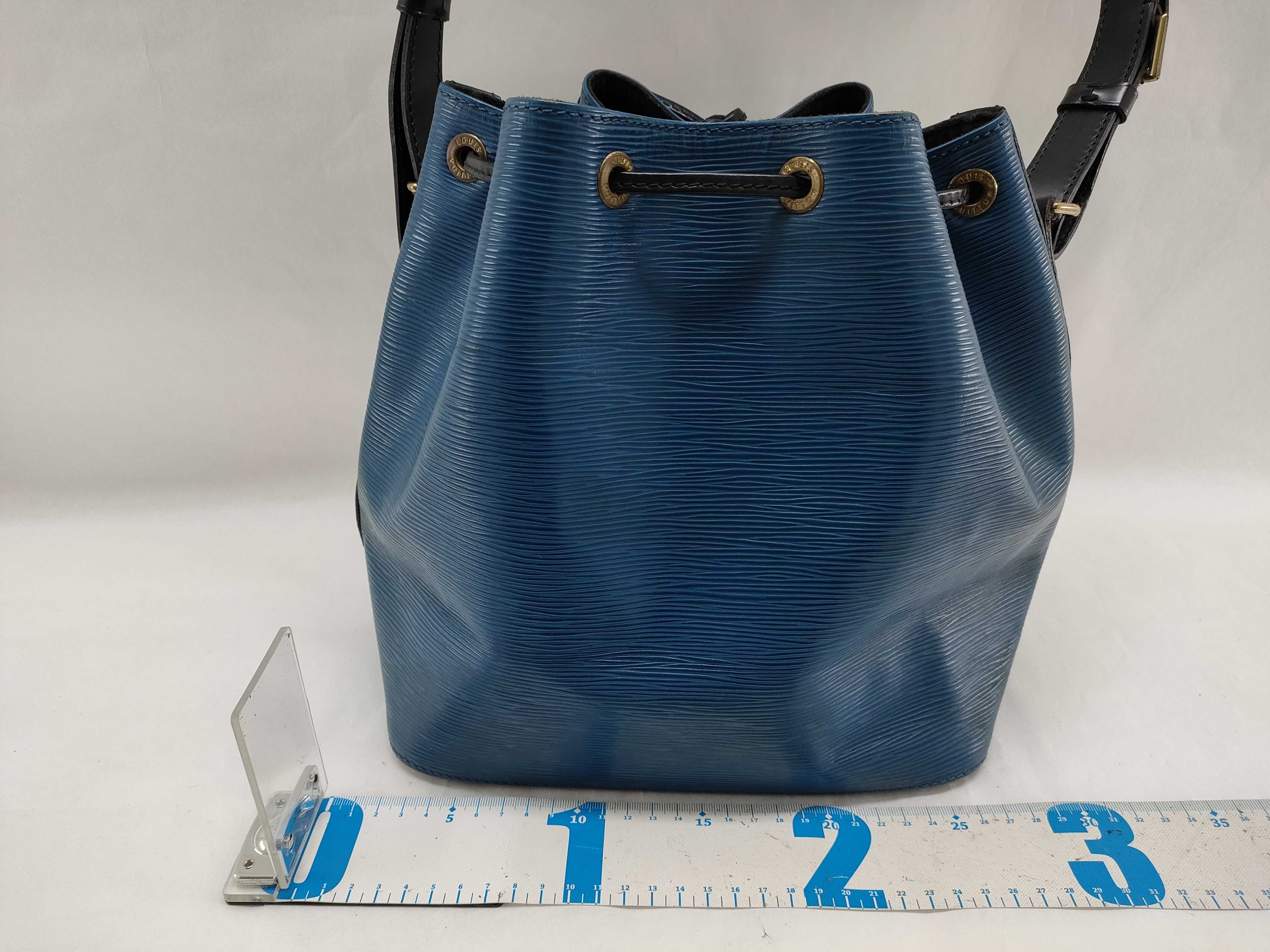 Epi Noe Bicolor Shoulder Bag — view 2