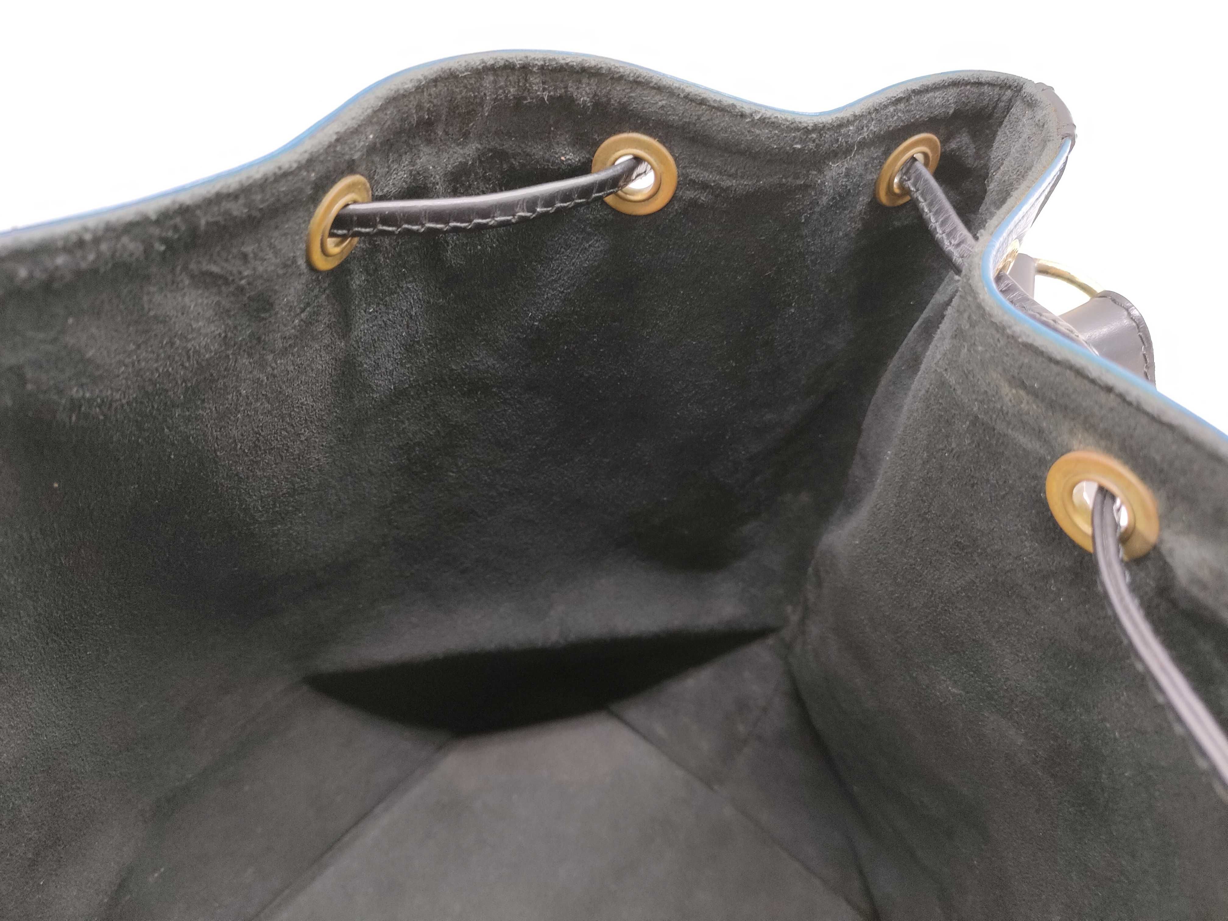 Epi Noe Bicolor Shoulder Bag — view 8