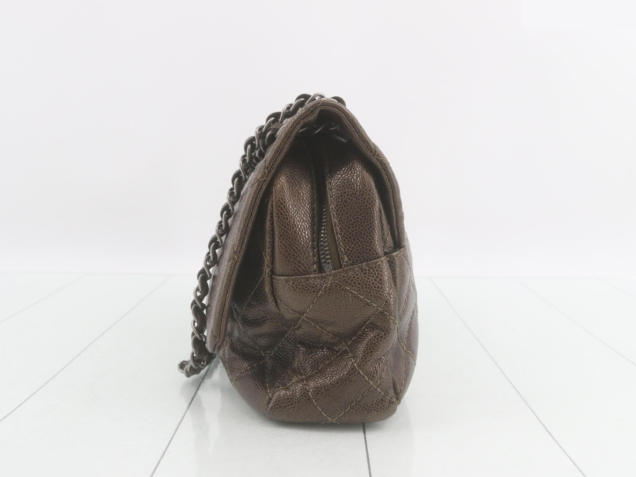 Matelassé Caviar Skin Coco Mark Double Chain Shoulder Bag — view 3