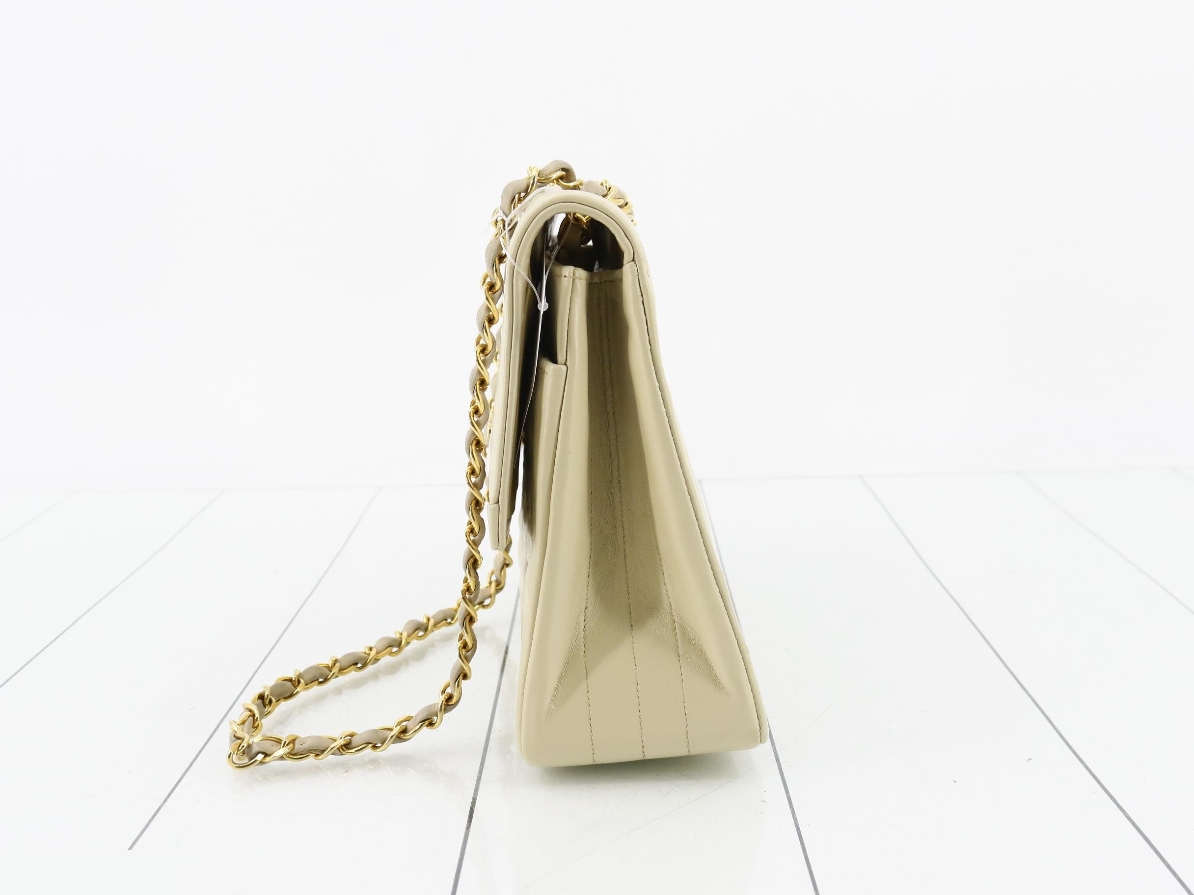 Matelassé Single Flap Chain Shoulder Bag — view 3