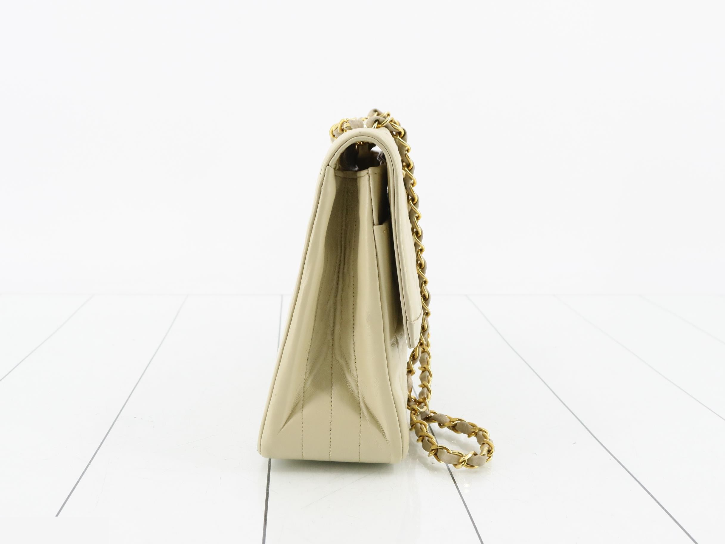 Matelassé Single Flap Chain Shoulder Bag — view 4