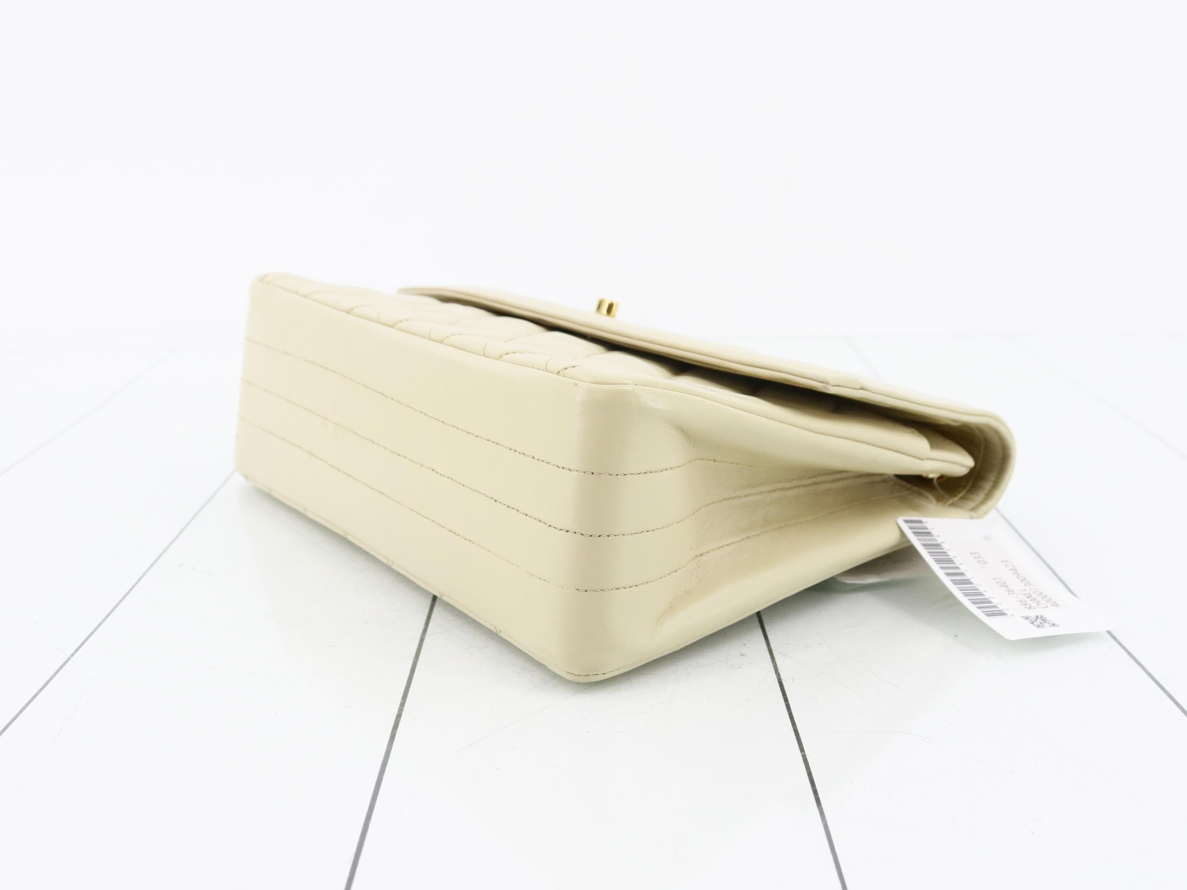 Matelassé Single Flap Chain Shoulder Bag — view 6