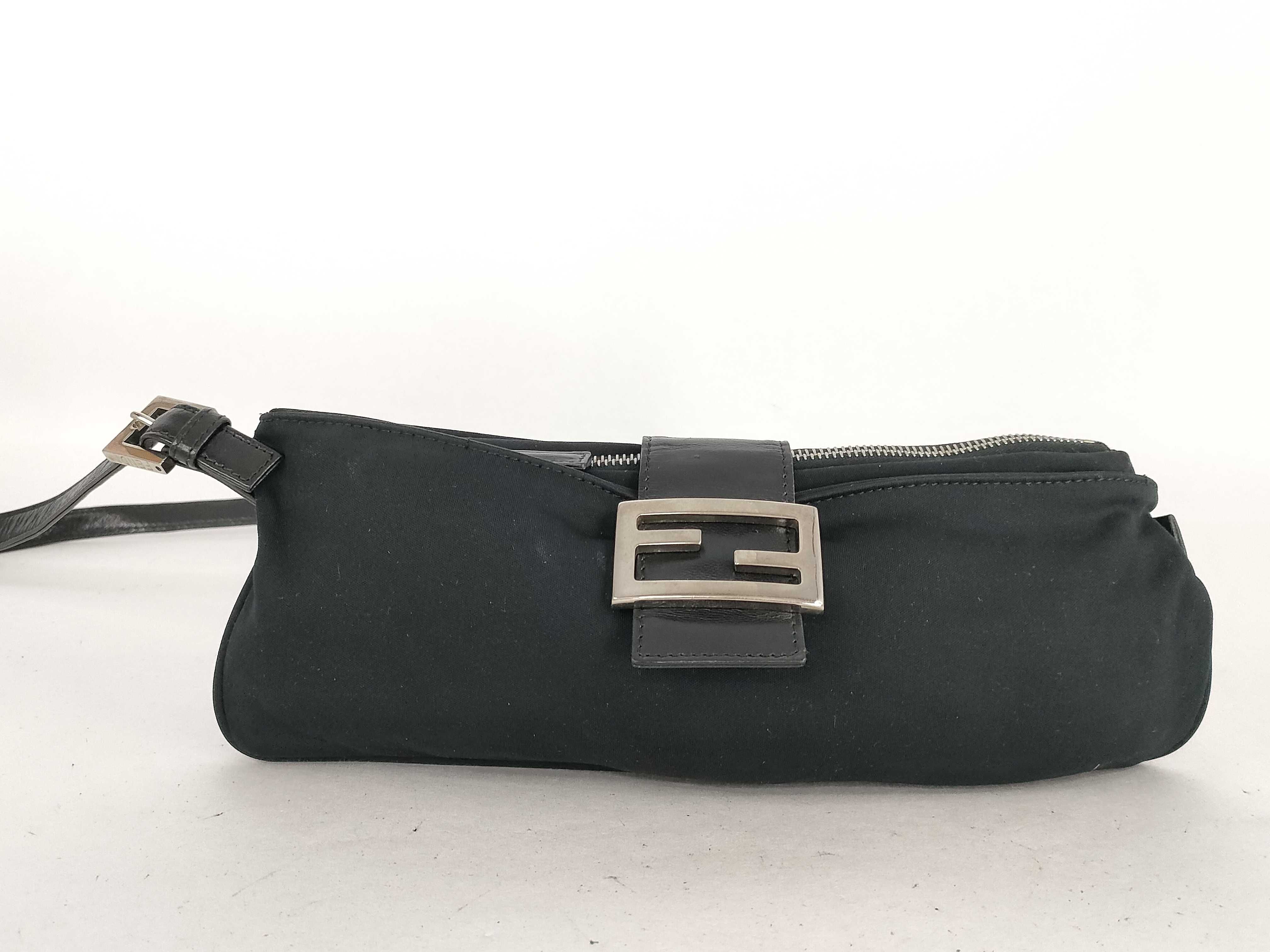 shoulder bag, black.
