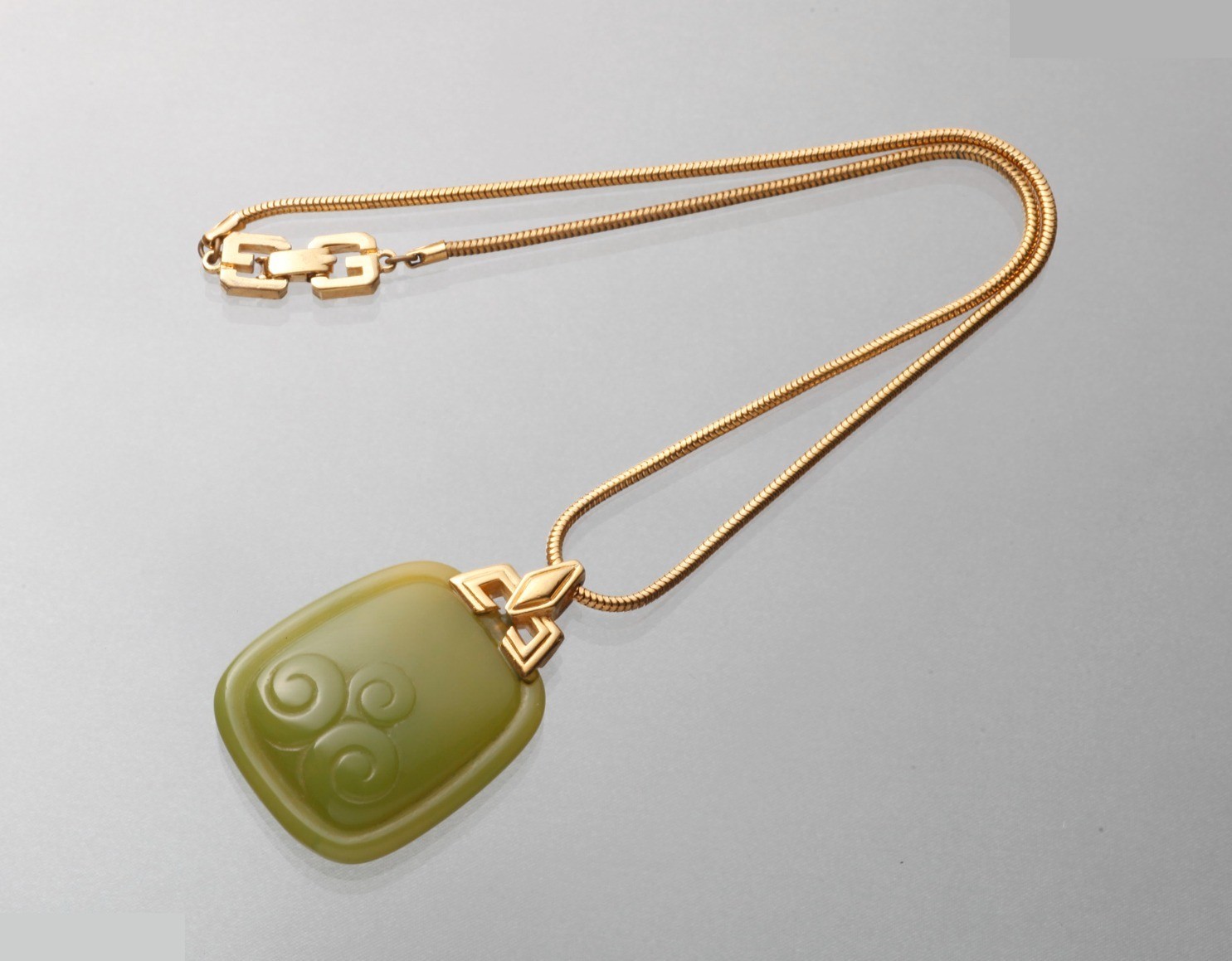 Other lines: precious metals, necklaces, pendants — view 3