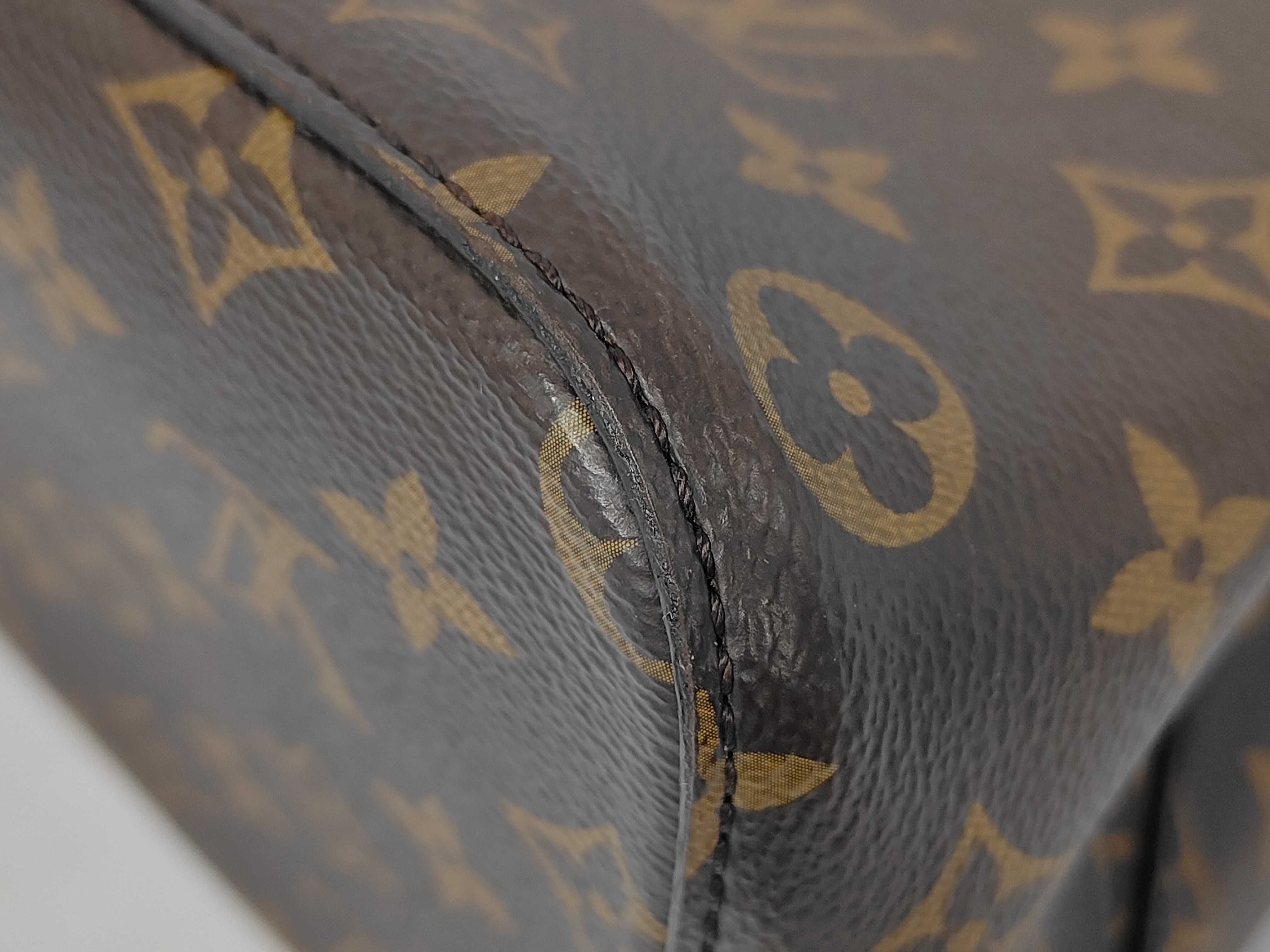 Monogram NeoNoe M44020 Women's Shoulder Bag — view 6