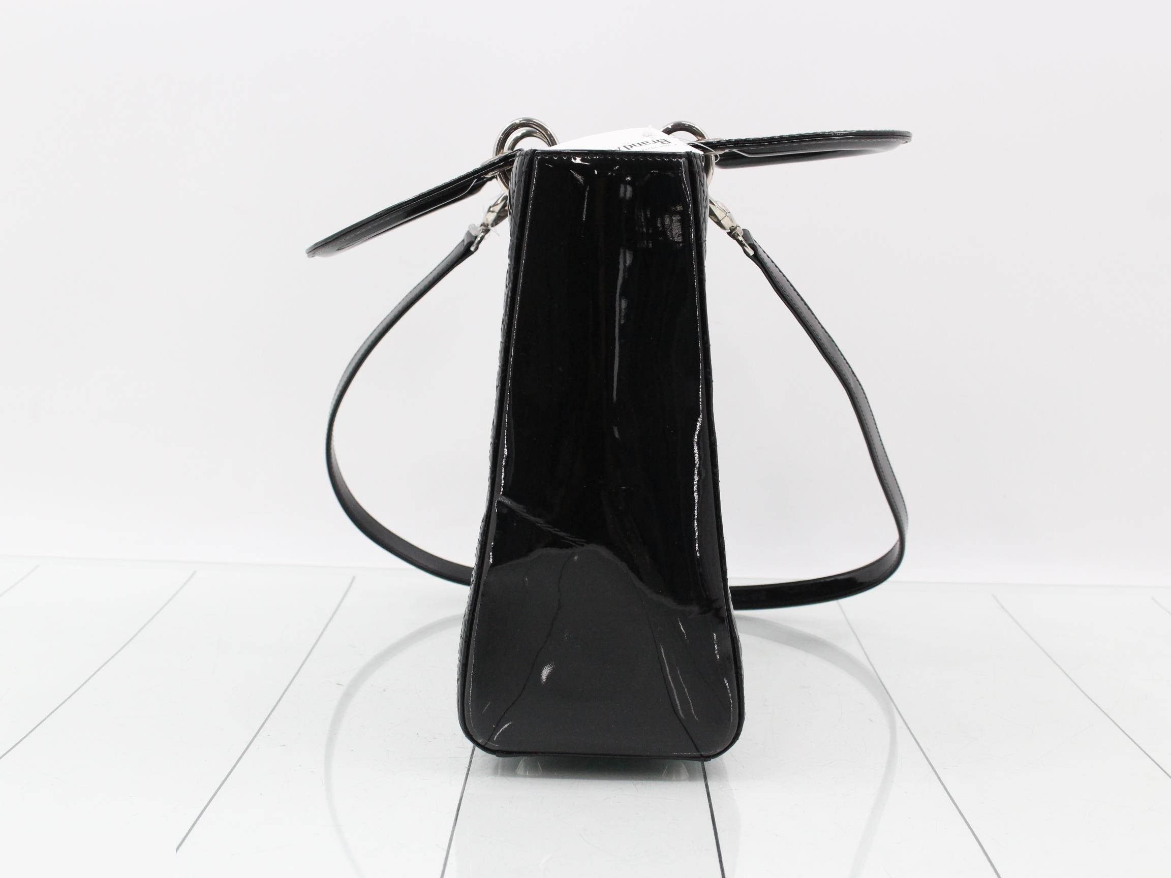 handbag — view 4