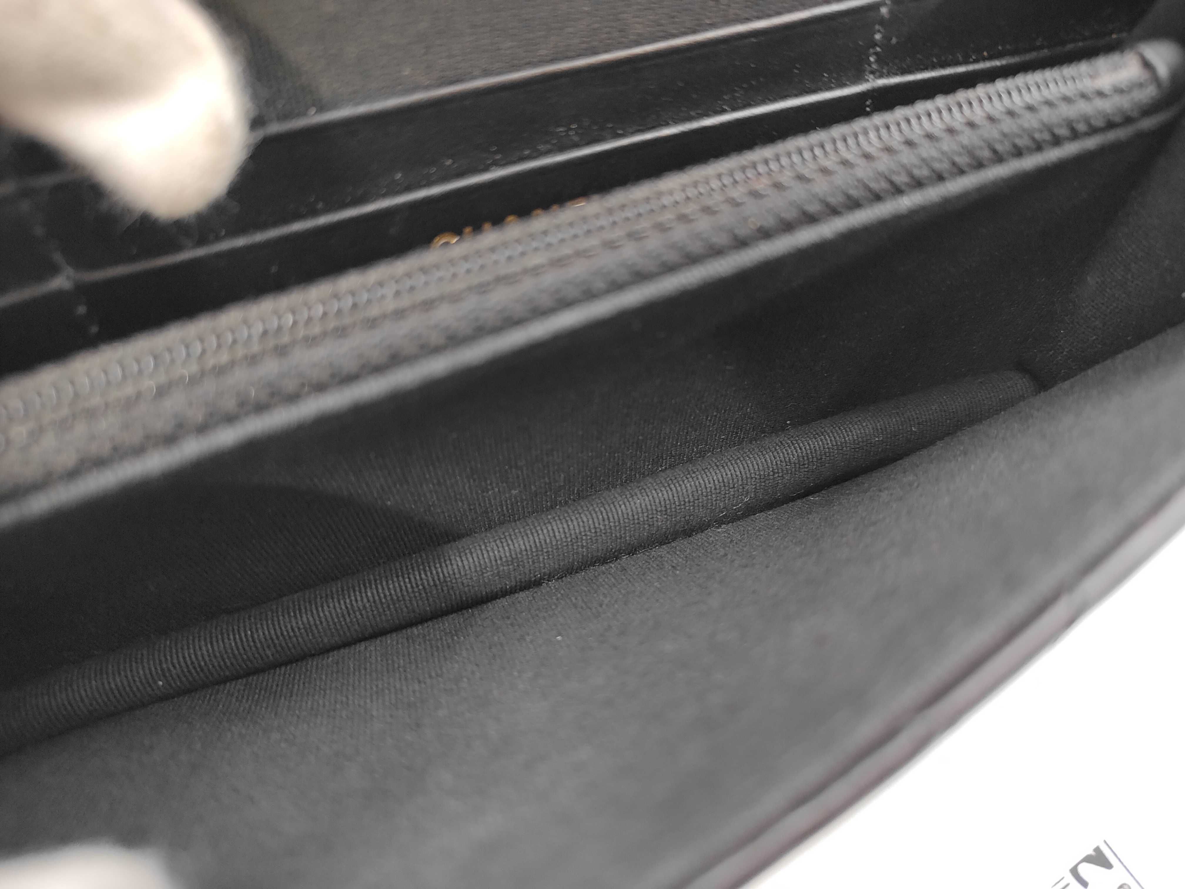 Matelassé Coco Mark Phone Case Chain Wallet Shoulder Bag — view 8