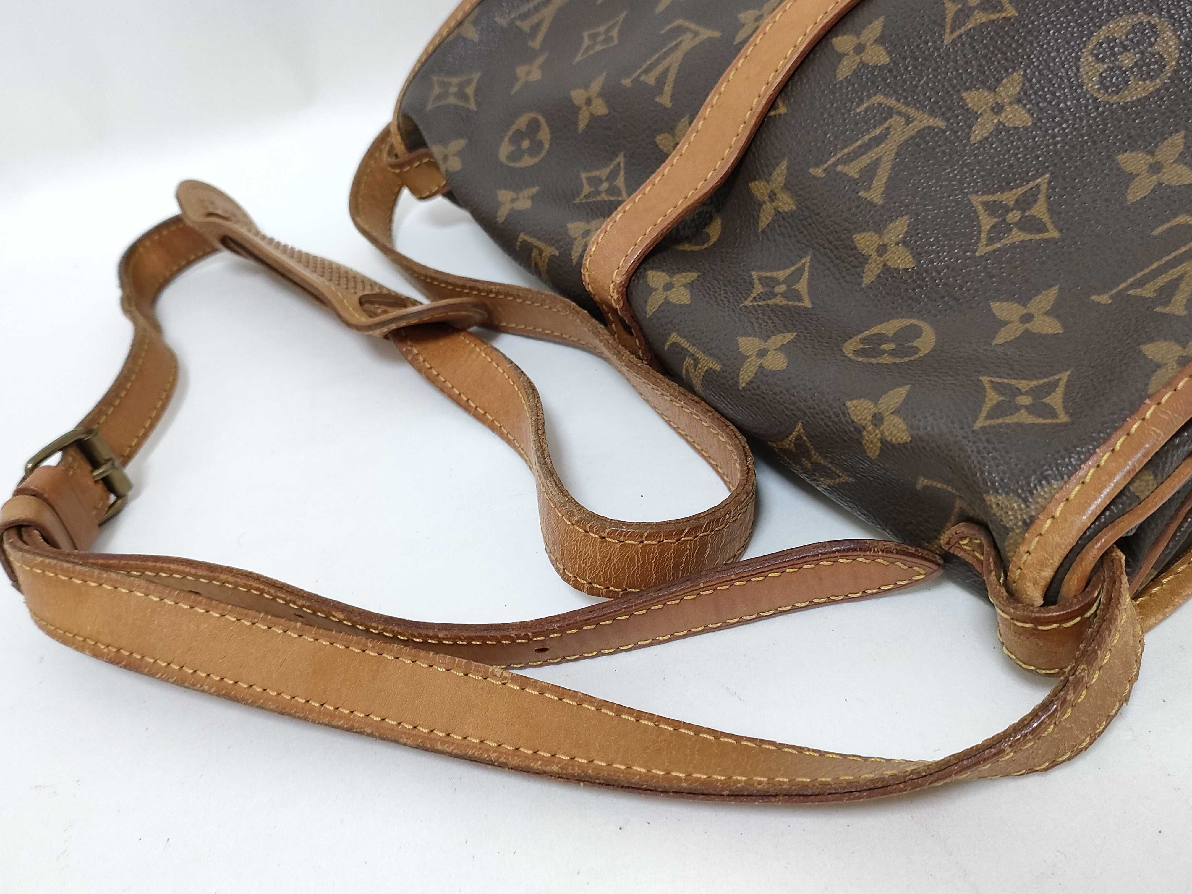 Monogram Saumur 30 M42256 Brown Shoulder Bag — view 3