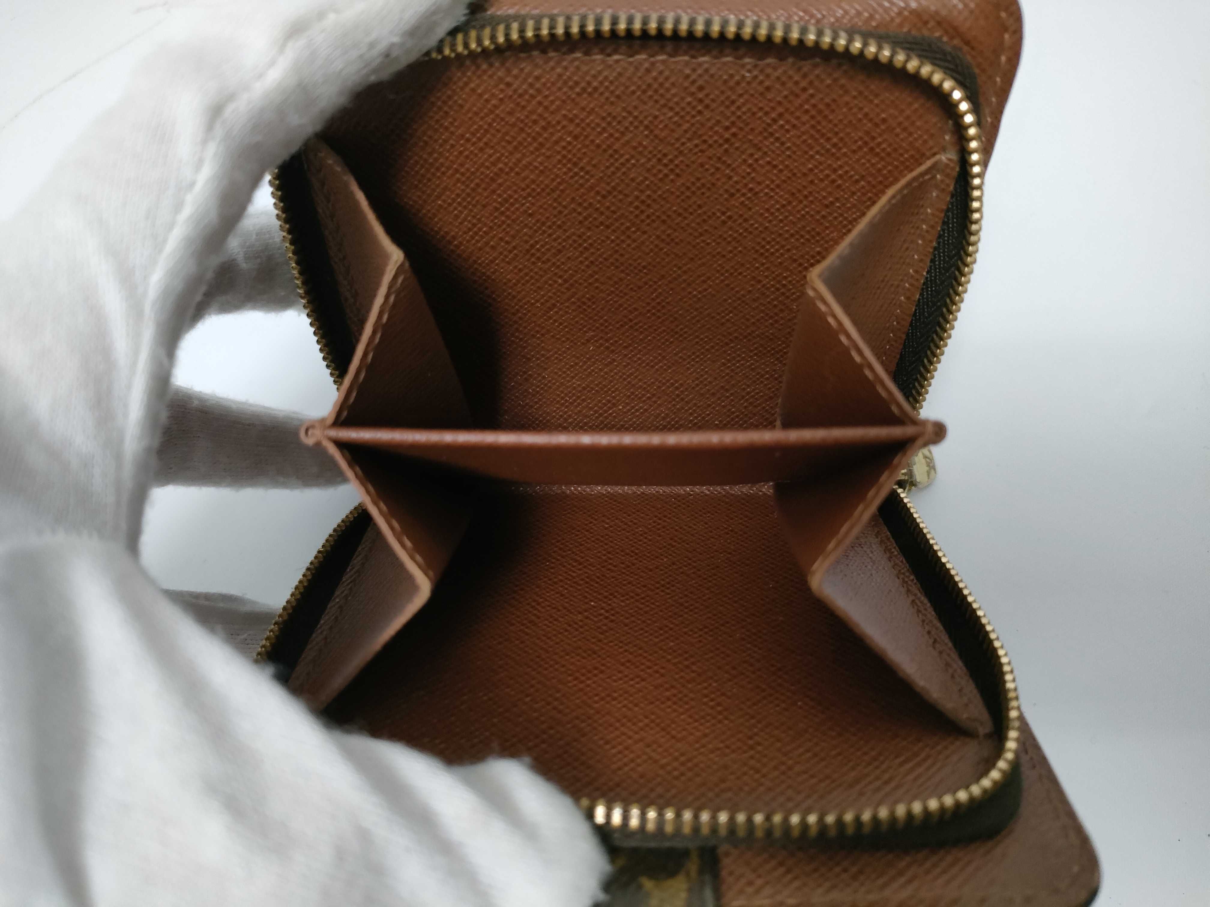 Monogram Louis Vuitton Monogram Compact Zip Bi-fold Wallet M61667 MI0035 Wallet — view 13
