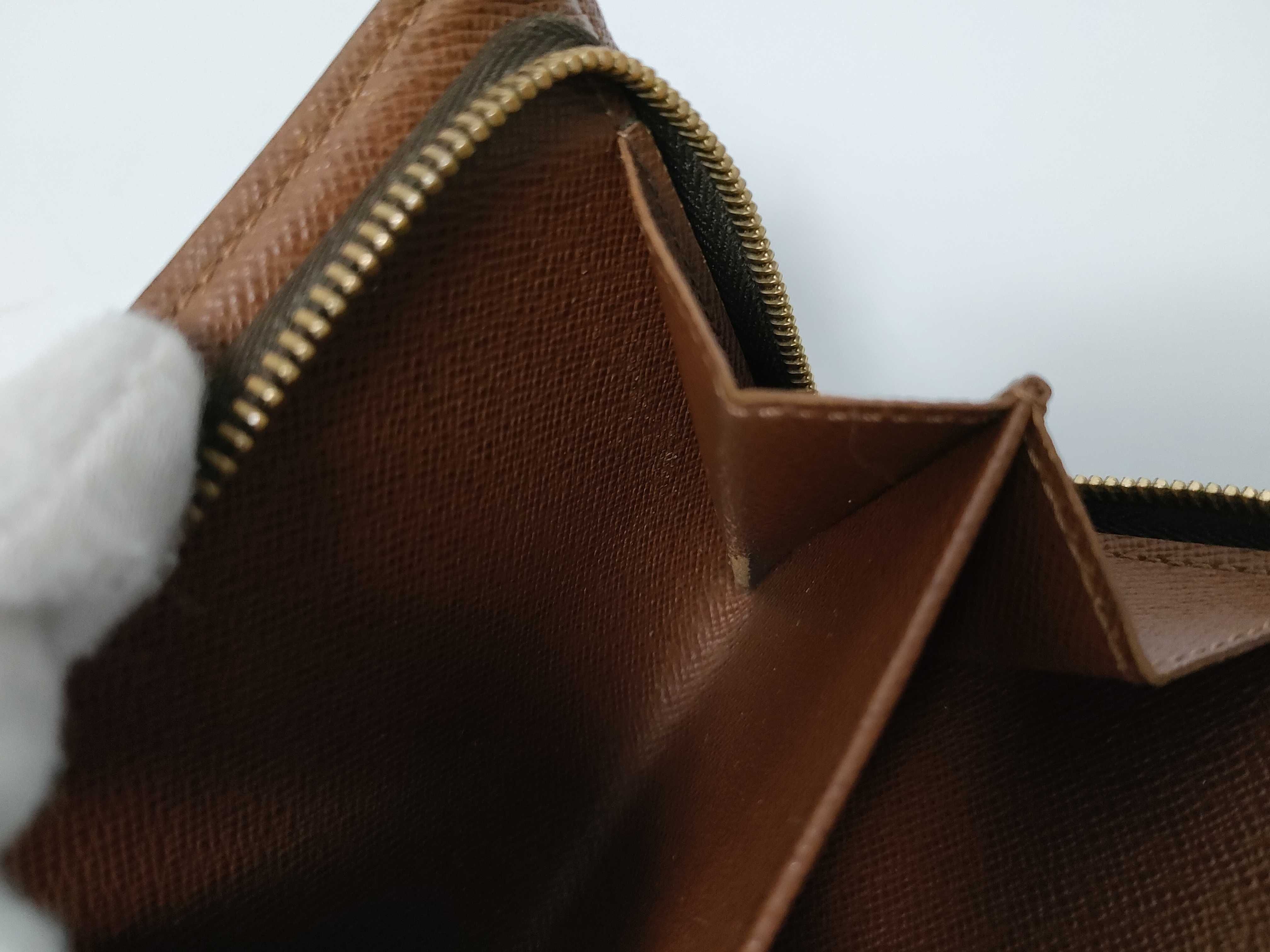 Monogram Louis Vuitton Monogram Compact Zip Bi-fold Wallet M61667 MI0035 Wallet — view 14