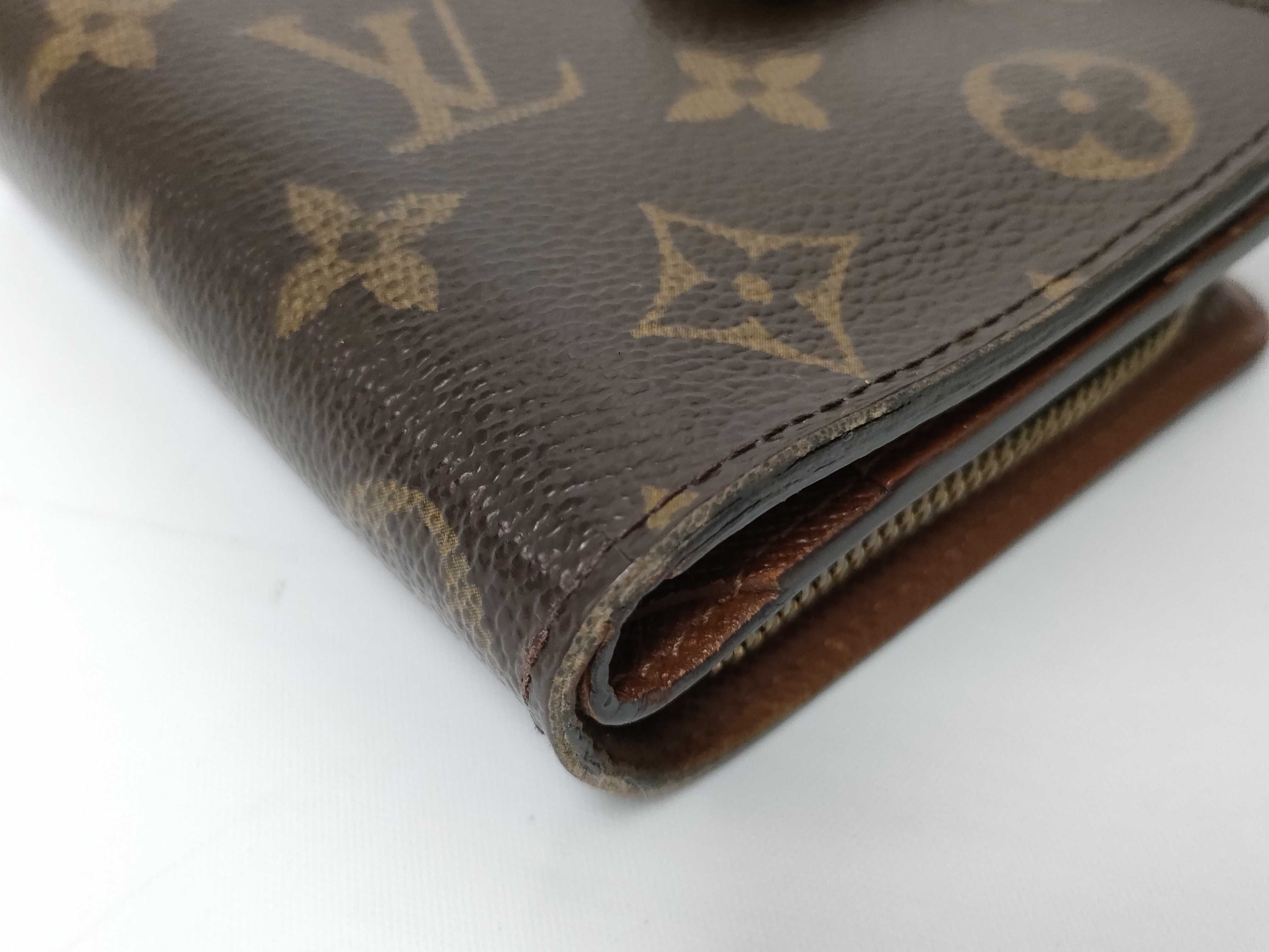 Monogram Louis Vuitton Monogram Compact Zip Bi-fold Wallet M61667 MI0035 Wallet — view 3