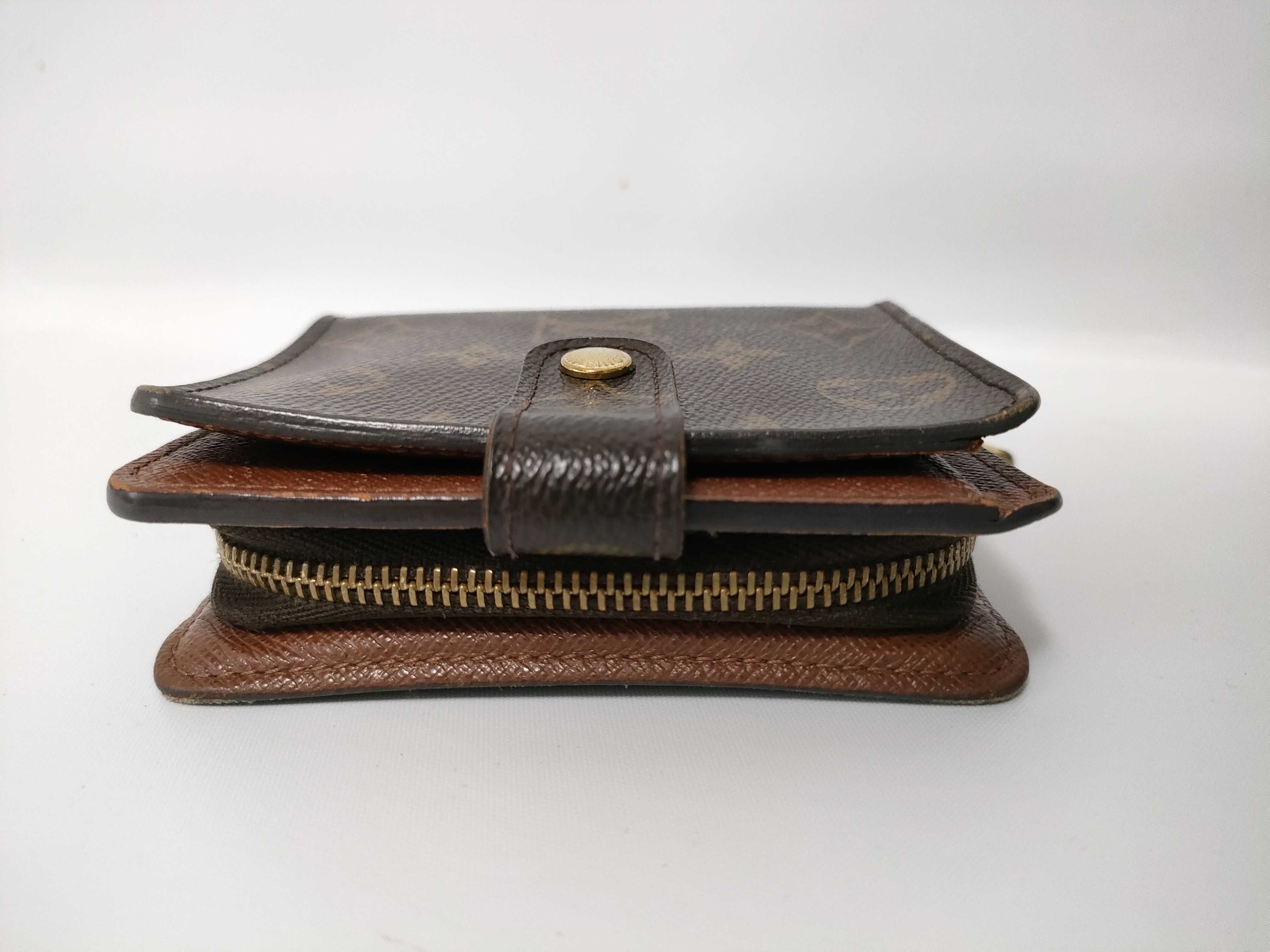 Monogram Louis Vuitton Monogram Compact Zip Bi-fold Wallet M61667 MI0035 Wallet — view 5