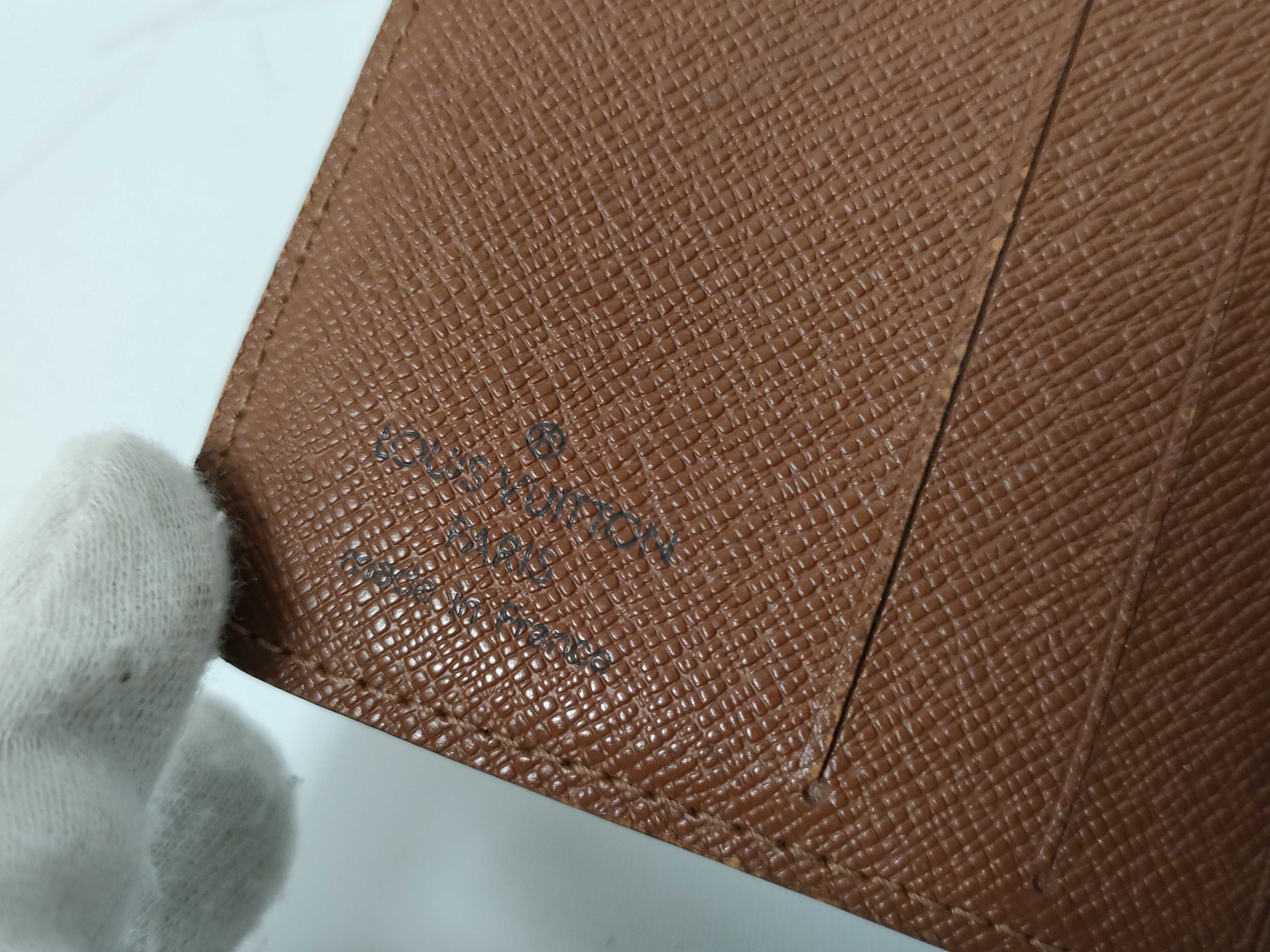 Monogram Louis Vuitton Monogram Compact Zip Bi-fold Wallet M61667 MI0035 Wallet — view 9