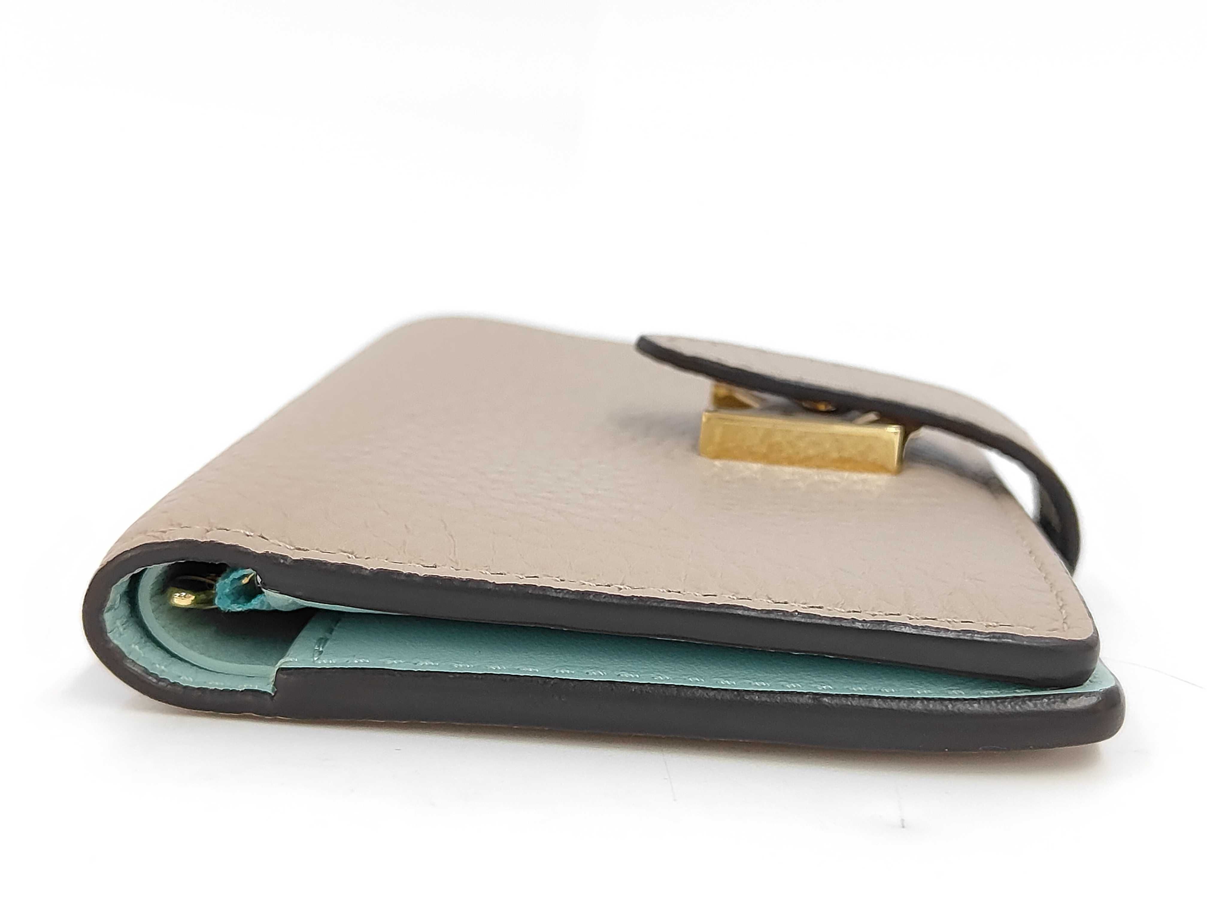 Wallet — view 9